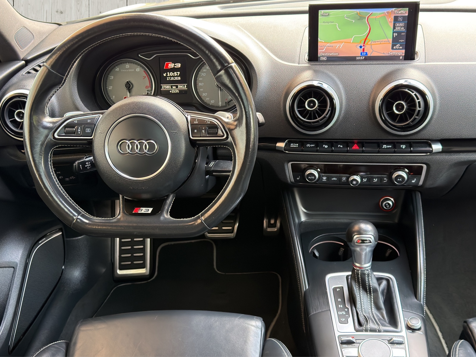 AUDI S3 Sportback 2.0 TFSI quattro S-tronic-image-11