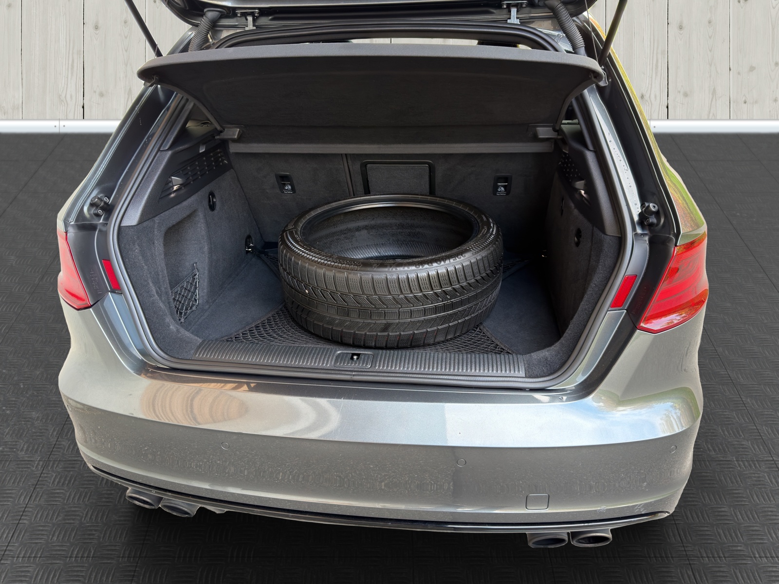 AUDI S3 Sportback 2.0 TFSI quattro S-tronic-image-14