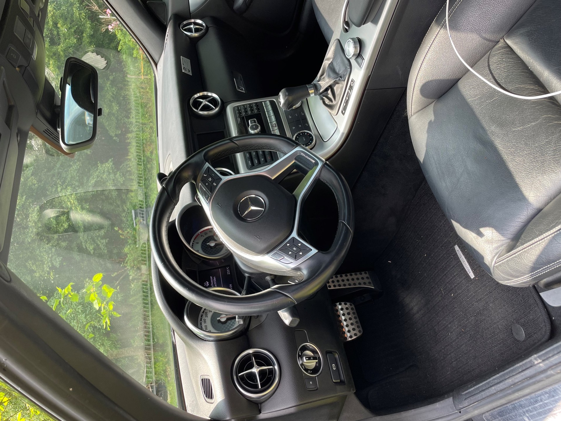 MERCEDES-BENZ SLK 200-image-4