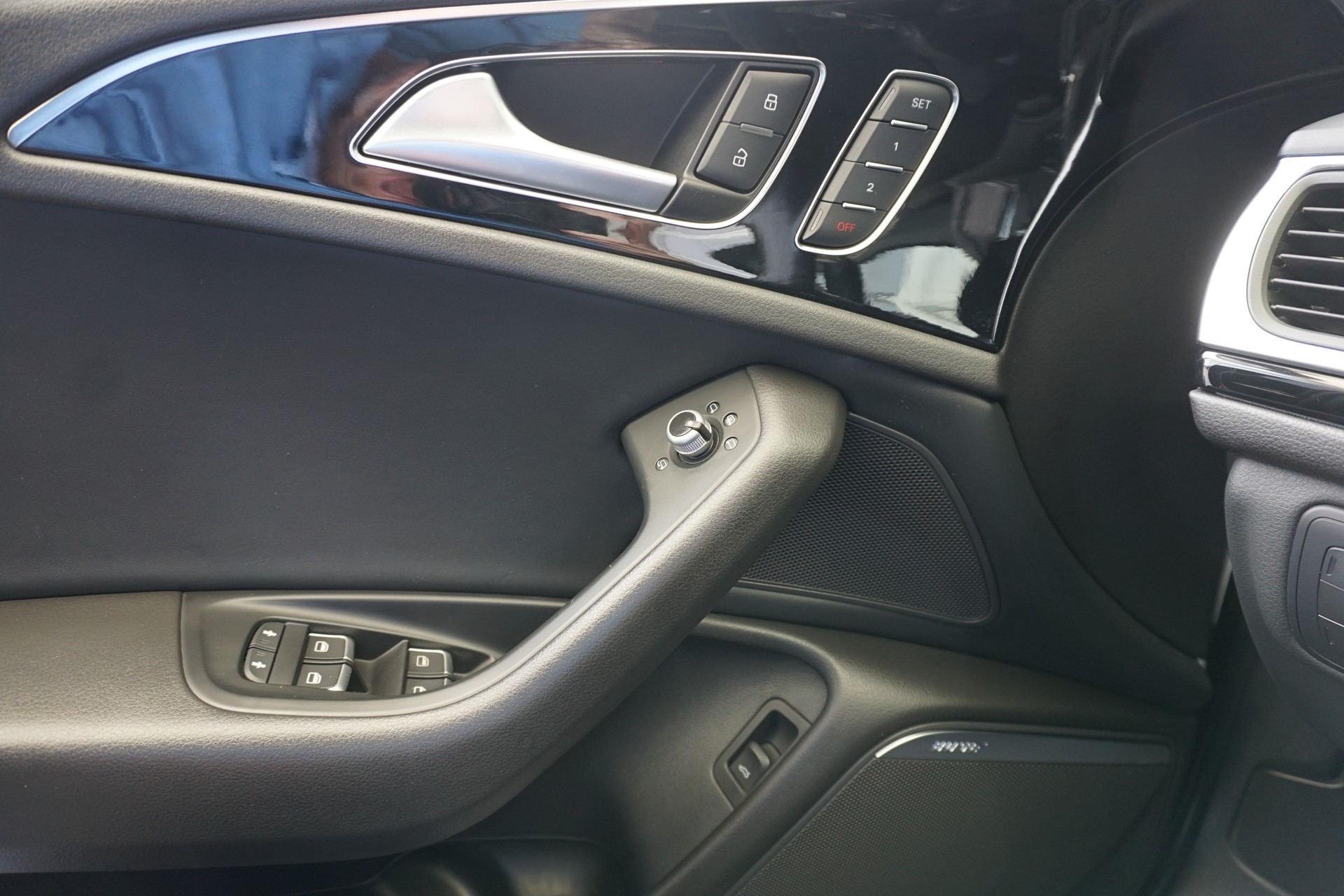 AUDI A6 3.0 BiTDI quattro Limousine 313PS Automat-image-19