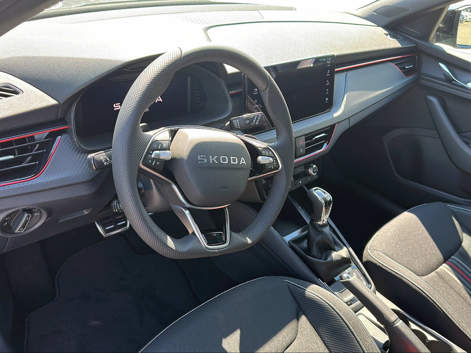 SKODA Scala 1.5 TSI Monte Carlo DSG-image-3