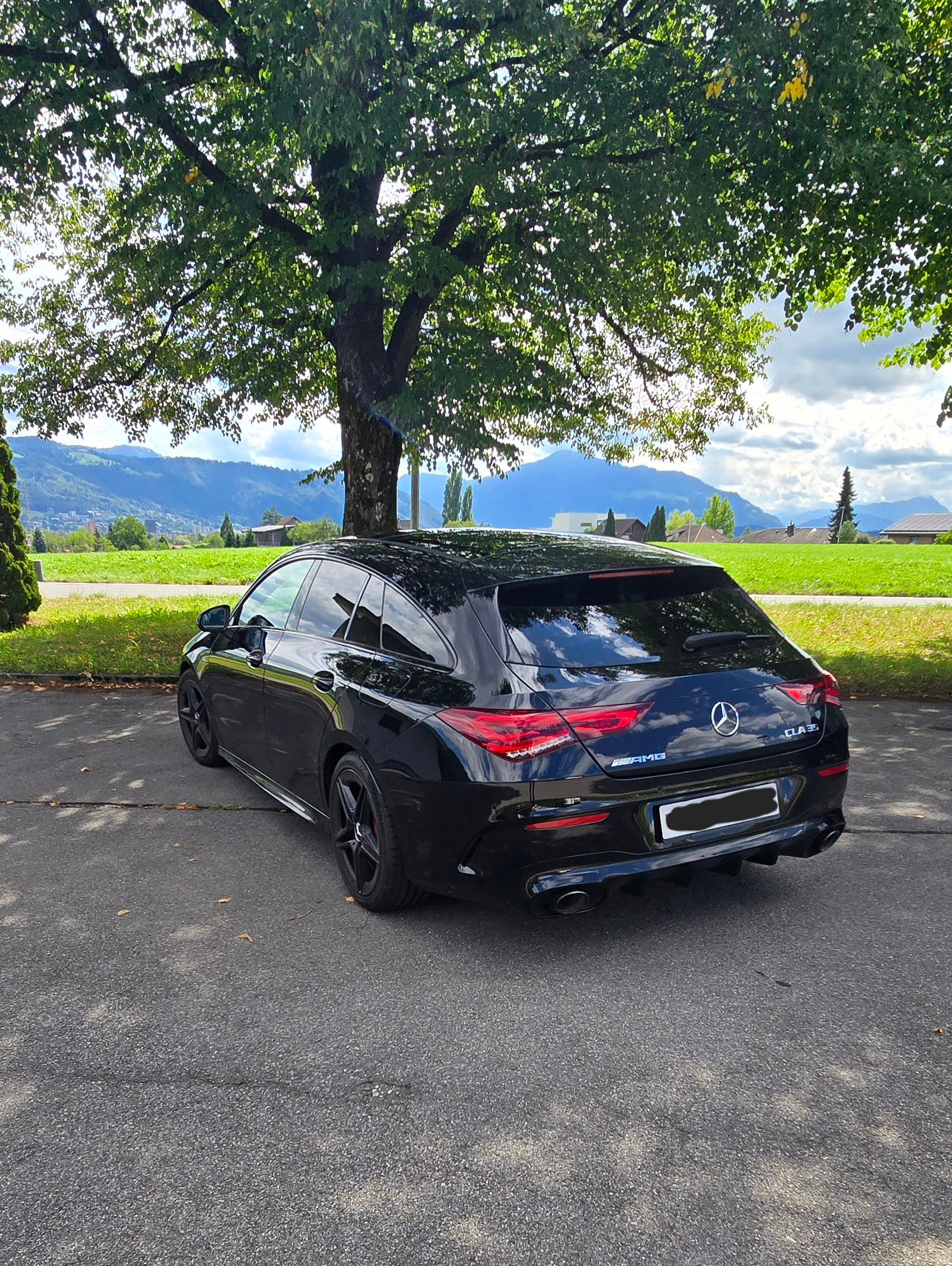 MERCEDES-BENZ CLA Shooting Brake 35 AMG 4Matic 7G-DCT-image-2