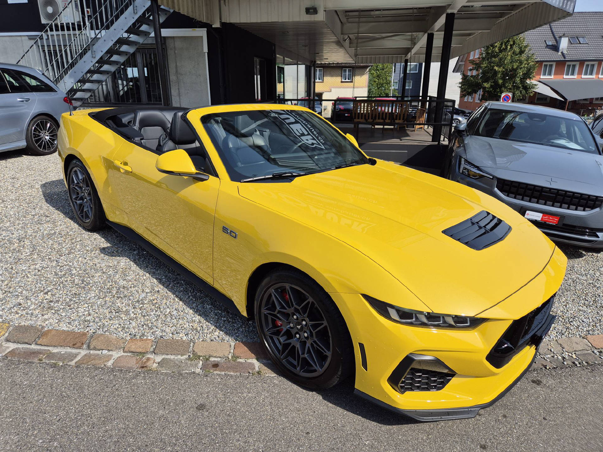 FORD Mustang Convertible 5.0 V8 GT-image-2