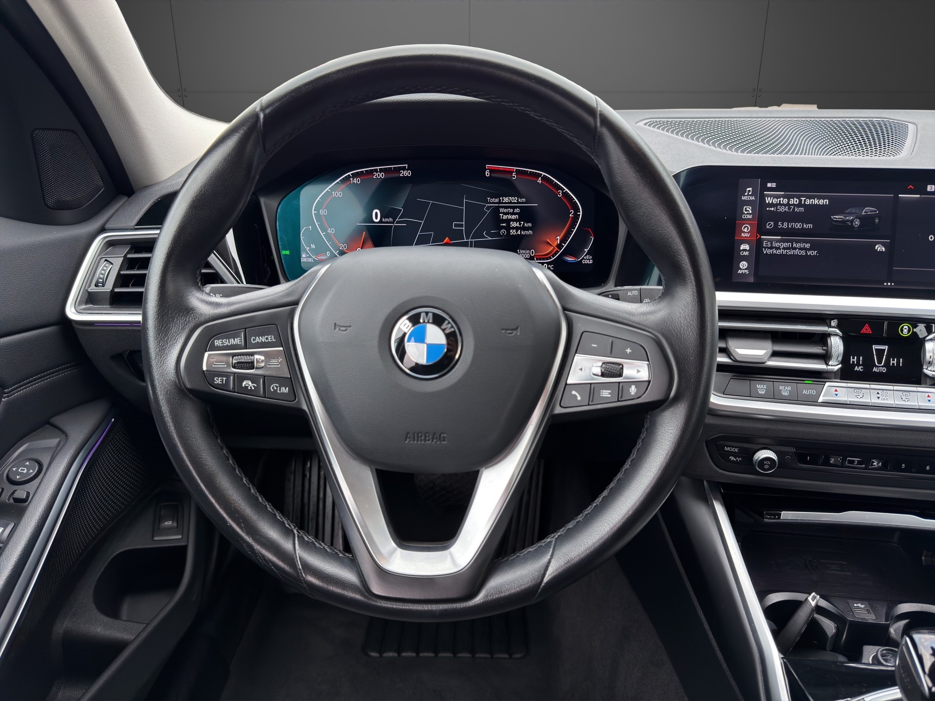 BMW 318d 48V Touring Sport Line Steptronic-image-11
