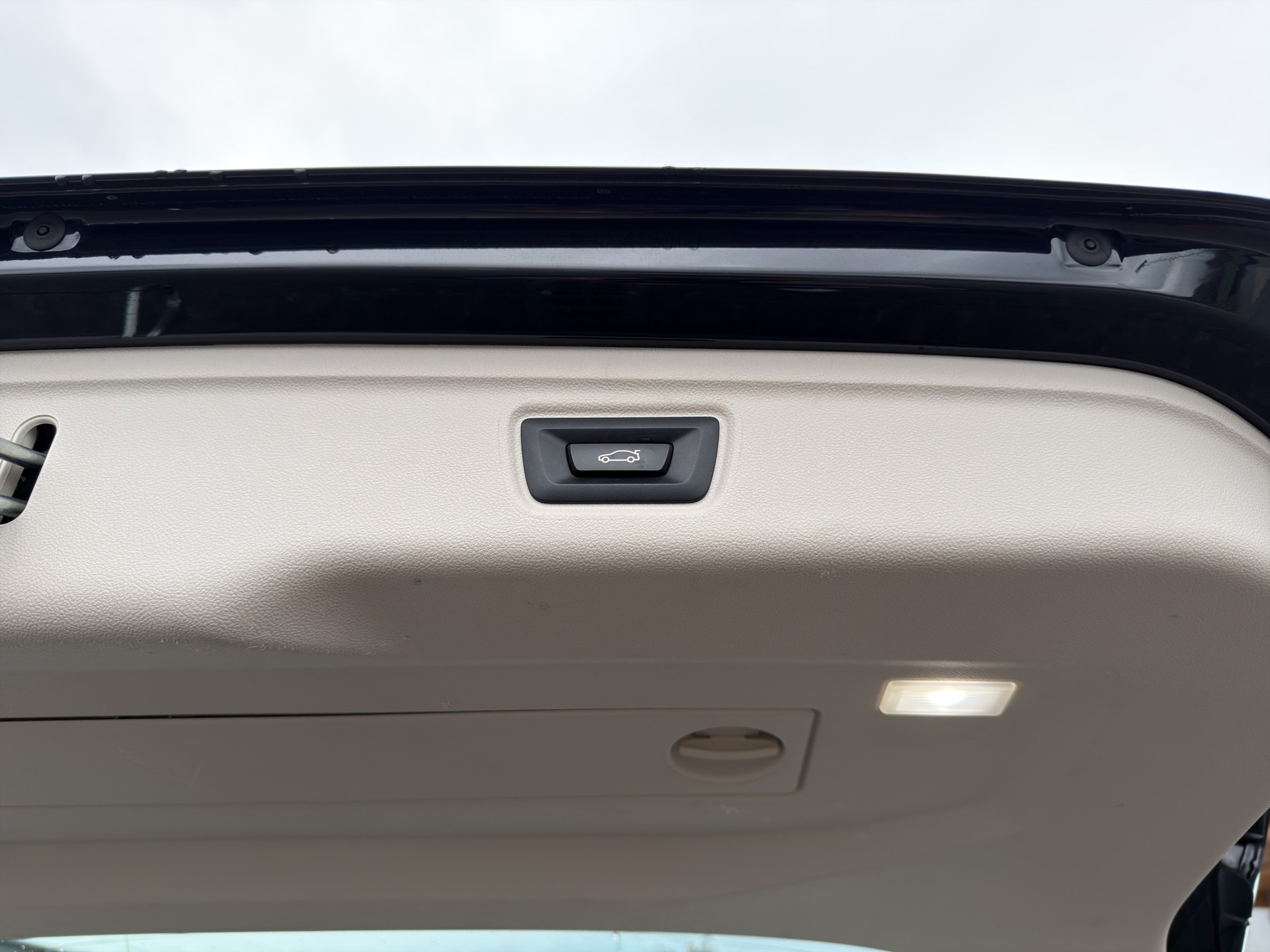 BMW 318d 48V Touring Sport Line Steptronic-image-23