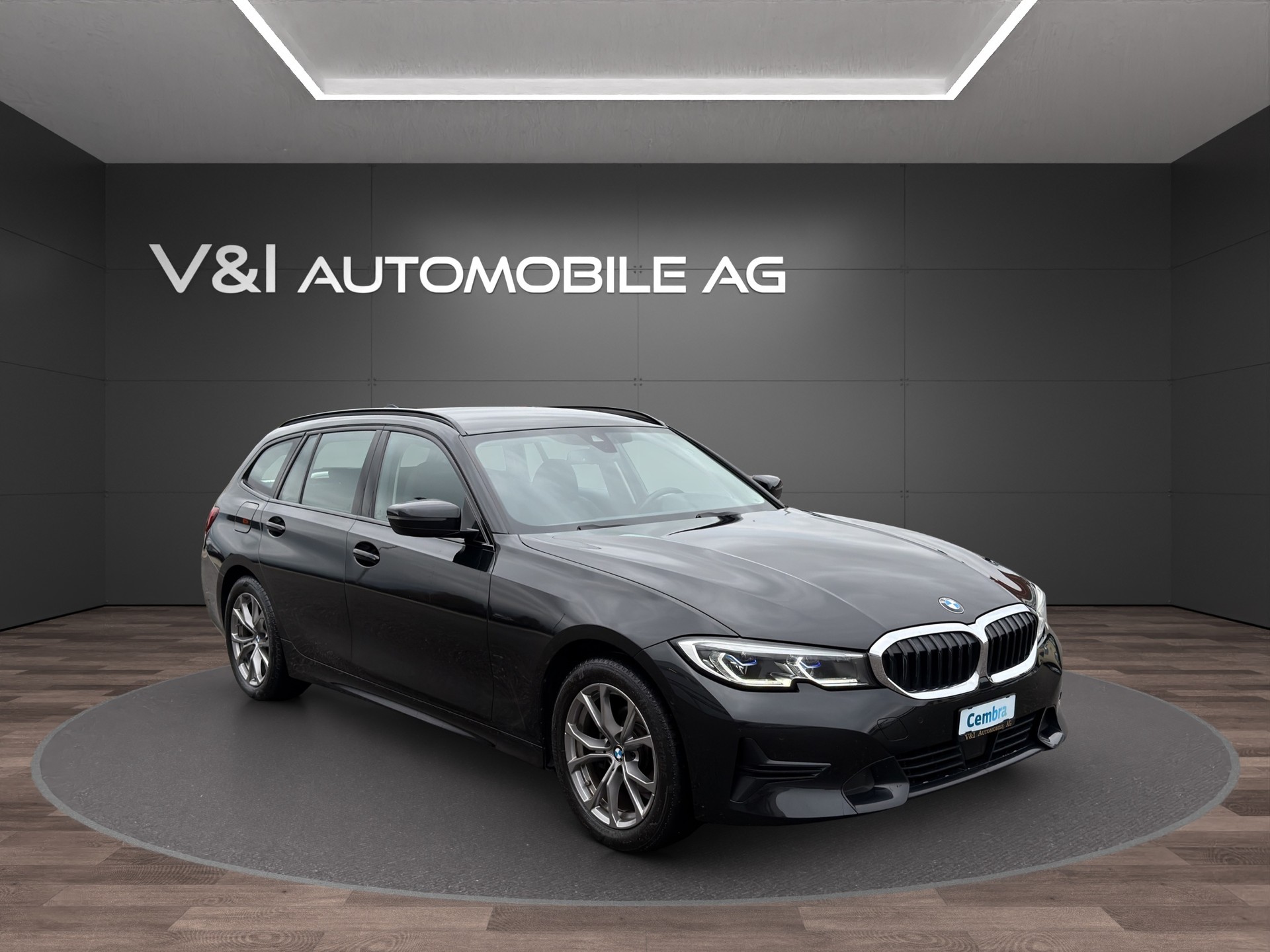 BMW 318d 48V Touring Sport Line Steptronic-image-1