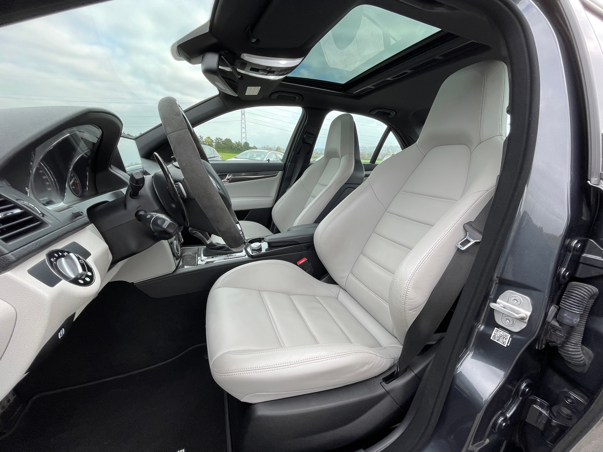 MERCEDES-BENZ C 63 AMG Avantgarde 7G-Tronic-image-9