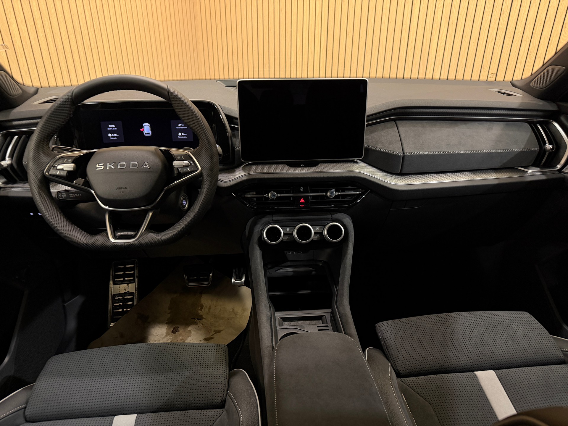 SKODA Kodiaq 1.5 TSI PHEV Sportline *Graphite Grau* 48Monate/100'000km Garantie*-image-6