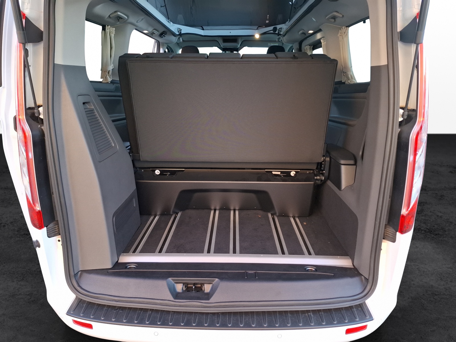 FORD Transit Custom 2.0 TDCi 320 L1 S-Camper-image-13