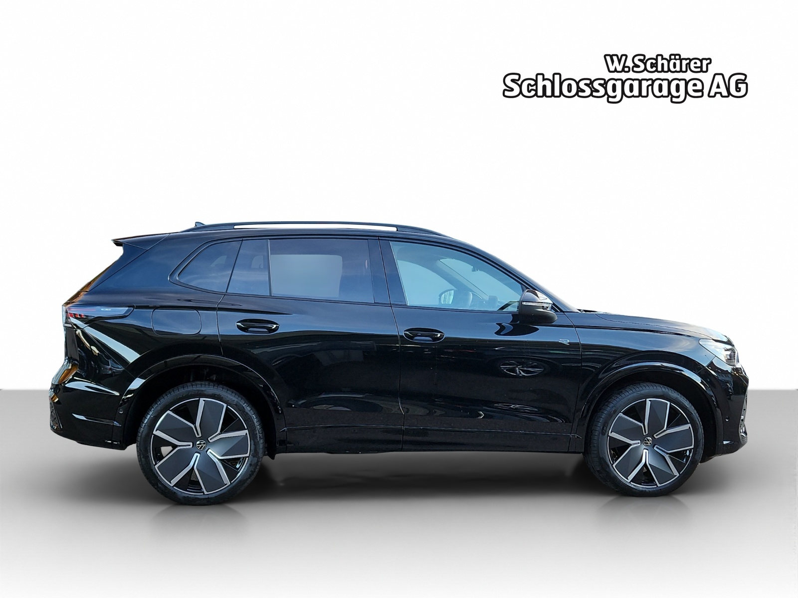 VW Tiguan 2.0 TSI DSG R-Line 4Motion-image-5