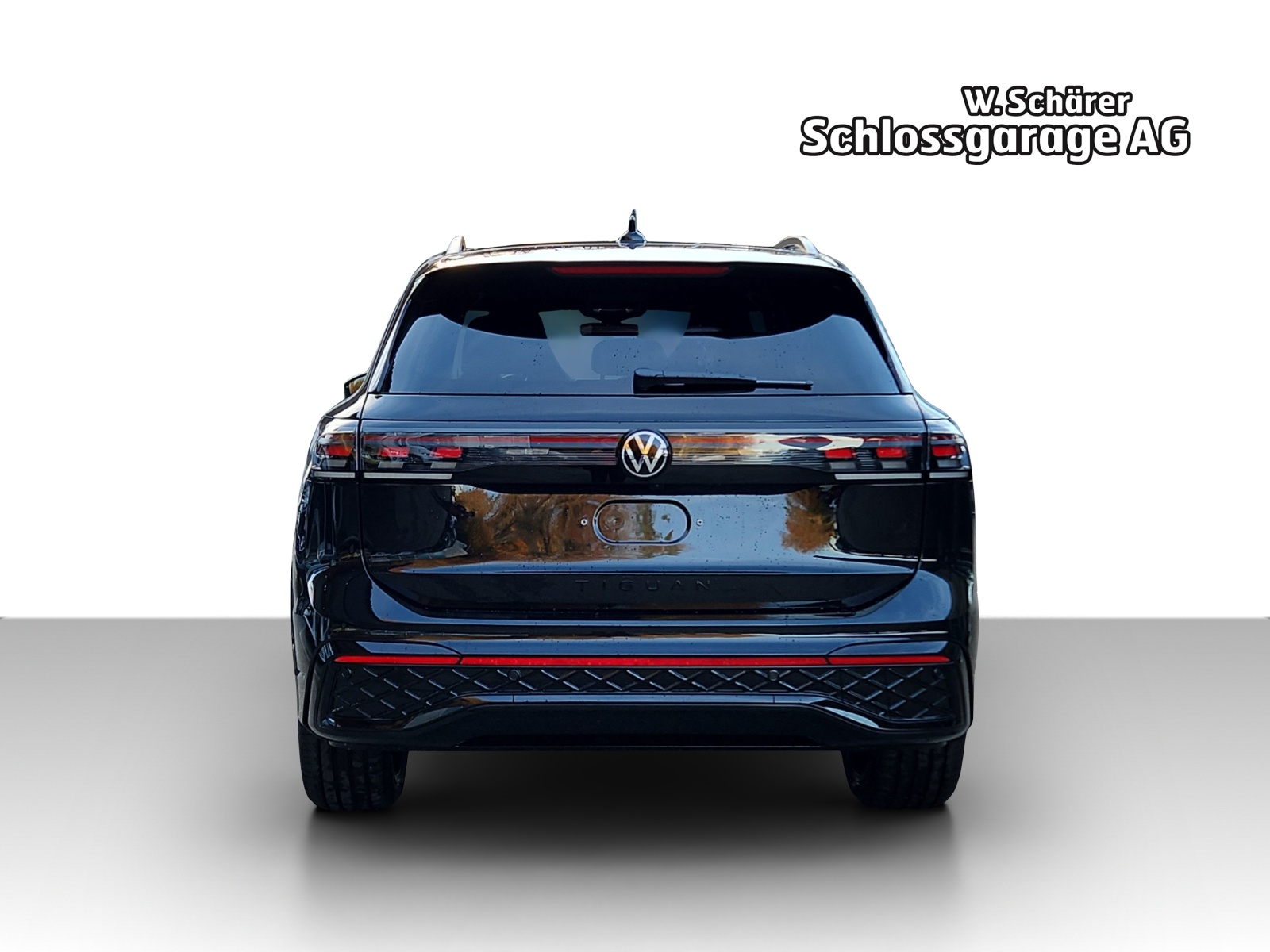 VW Tiguan 2.0 TSI DSG R-Line 4Motion-image-3