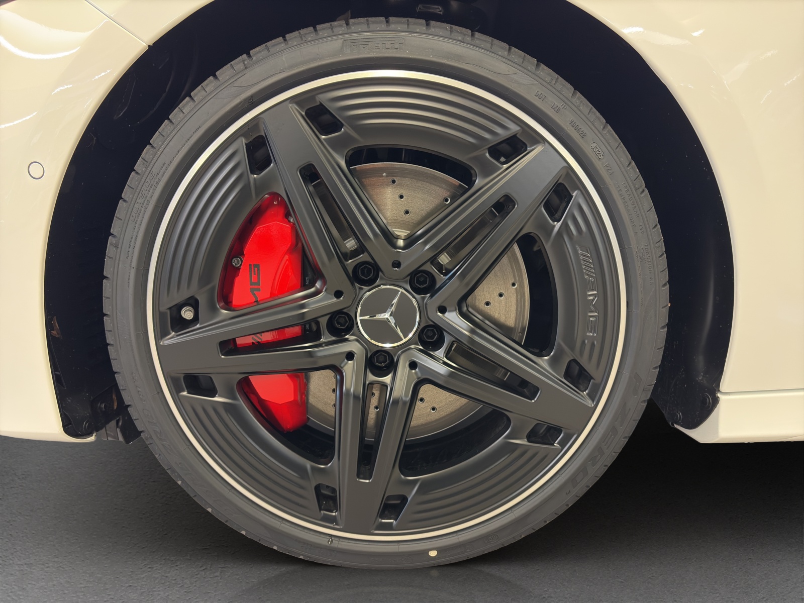 MERCEDES-BENZ A AMG 35 4M Berline Compacte-image-14
