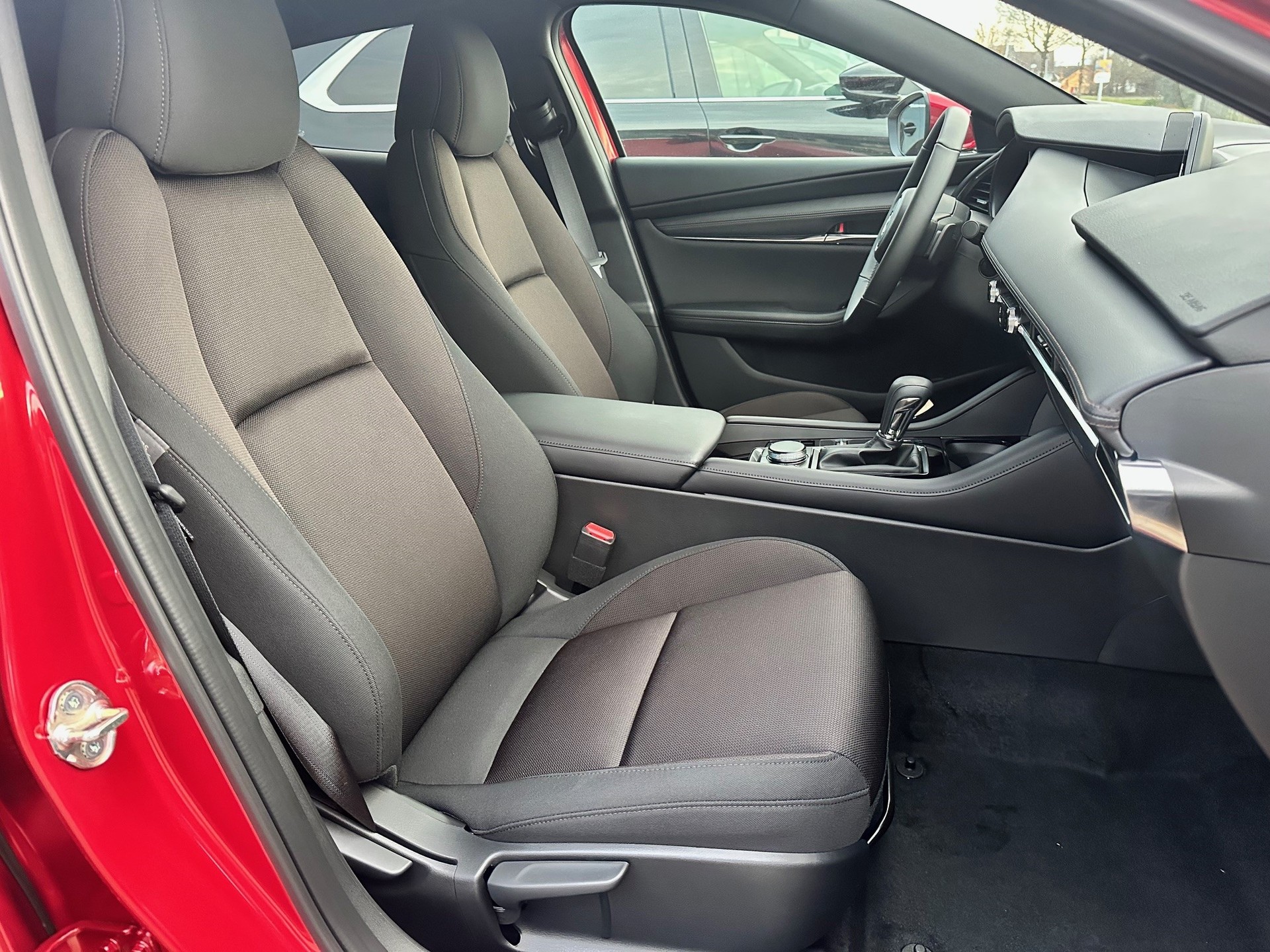 MAZDA 3 Hatchback SKYACTIV-G M Hybrid 140 Exclusive Line Automat-image-8