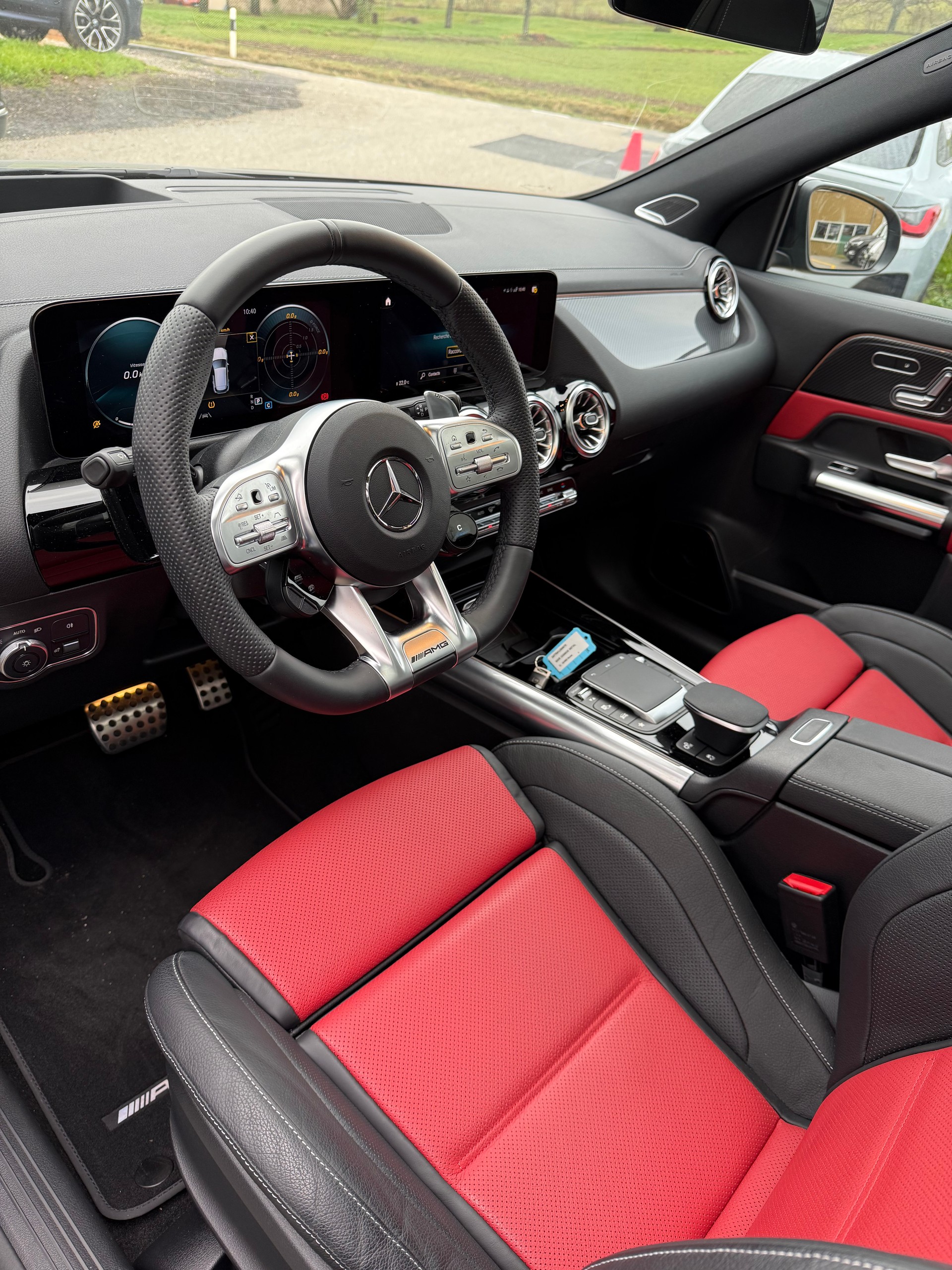 MERCEDES-BENZ GLA 45 S AMG 4Matic+ 8G-Speedshift DCT-image-8