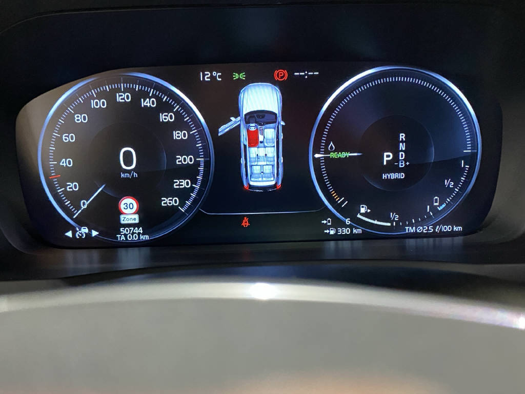 VOLVO XC90 2.0 T8 TE R-Design 7P. eAWD-image-8