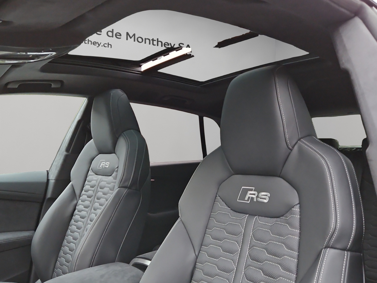 AUDI RSQ8 performance quattro-image-12