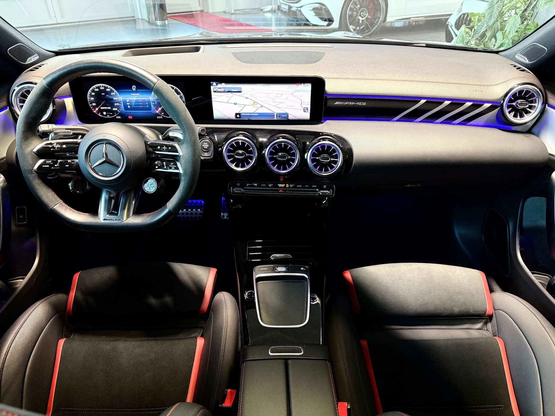 MERCEDES-BENZ CLA 45 S AMG 4Matic+ 8G-DCT-image-17