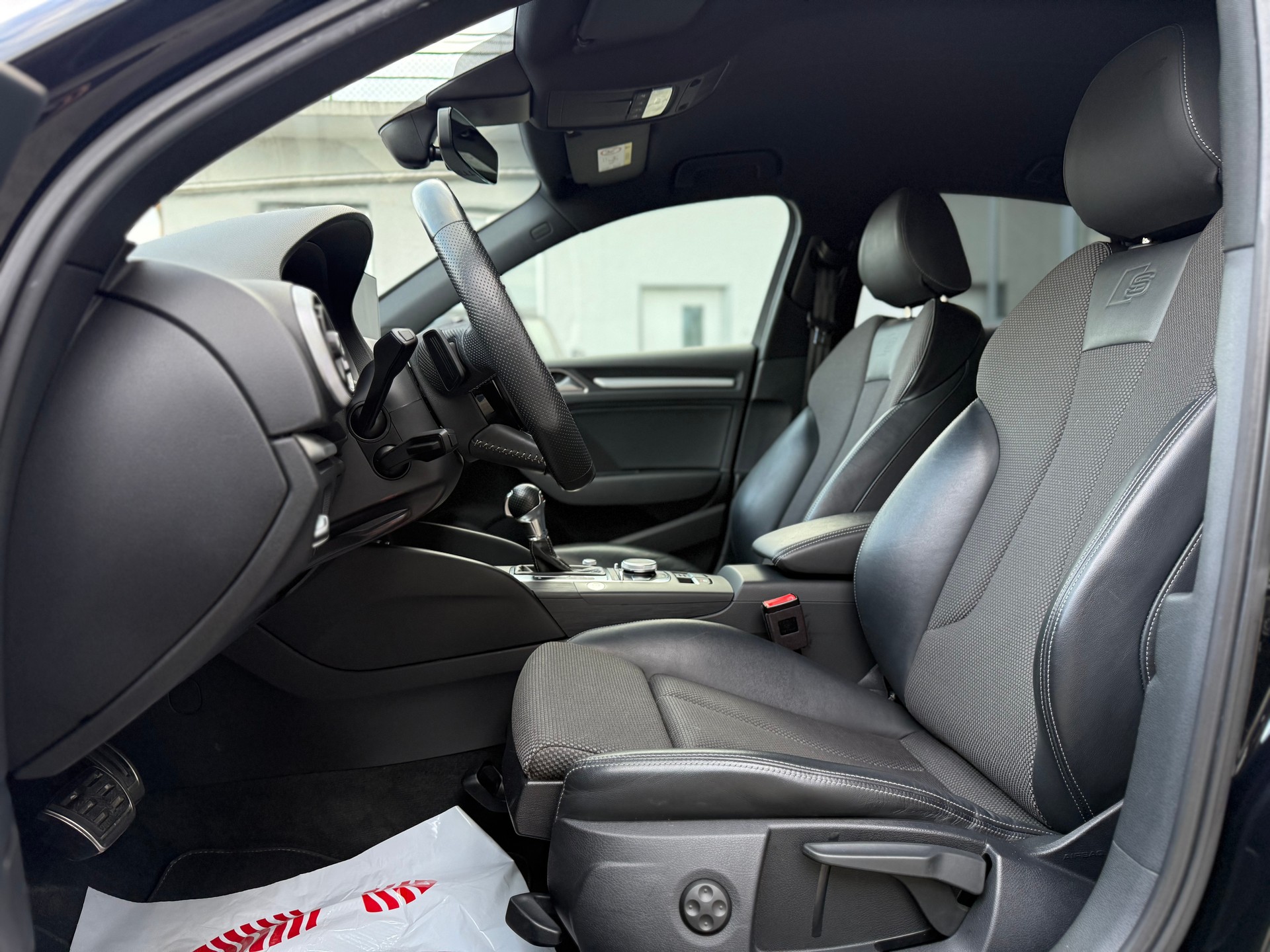 AUDI A3 Limousine 35 TDI Sport S-tronic-image-10