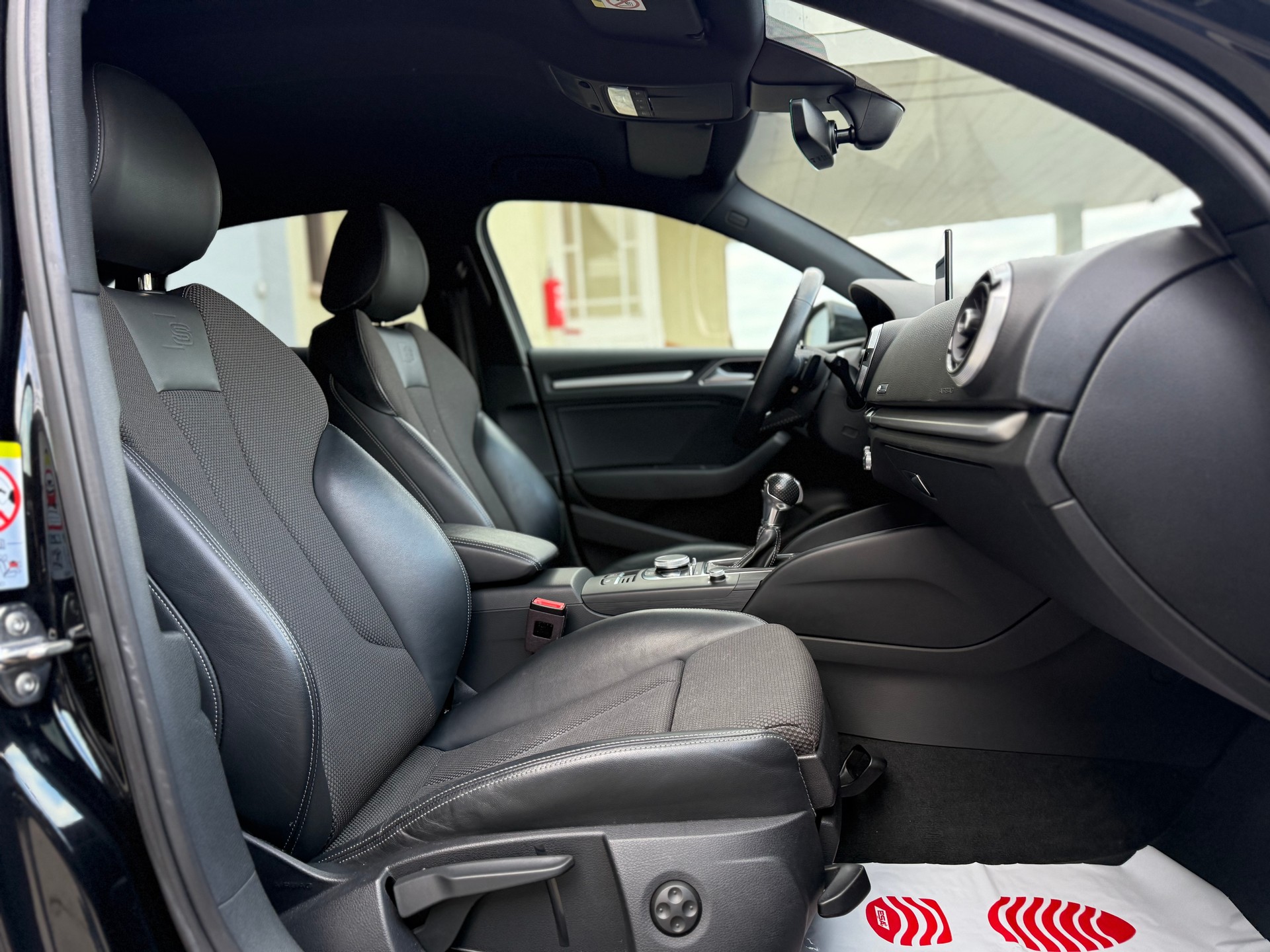 AUDI A3 Limousine 35 TDI Sport S-tronic-image-15