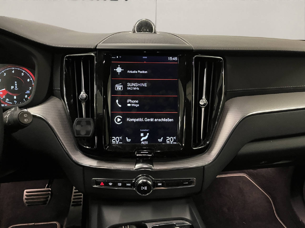 VOLVO XC60 2.0 B5 MH R-Design AWD-image-7