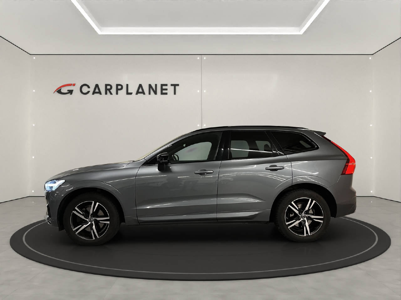 VOLVO XC60 2.0 B5 MH R-Design AWD-image-1