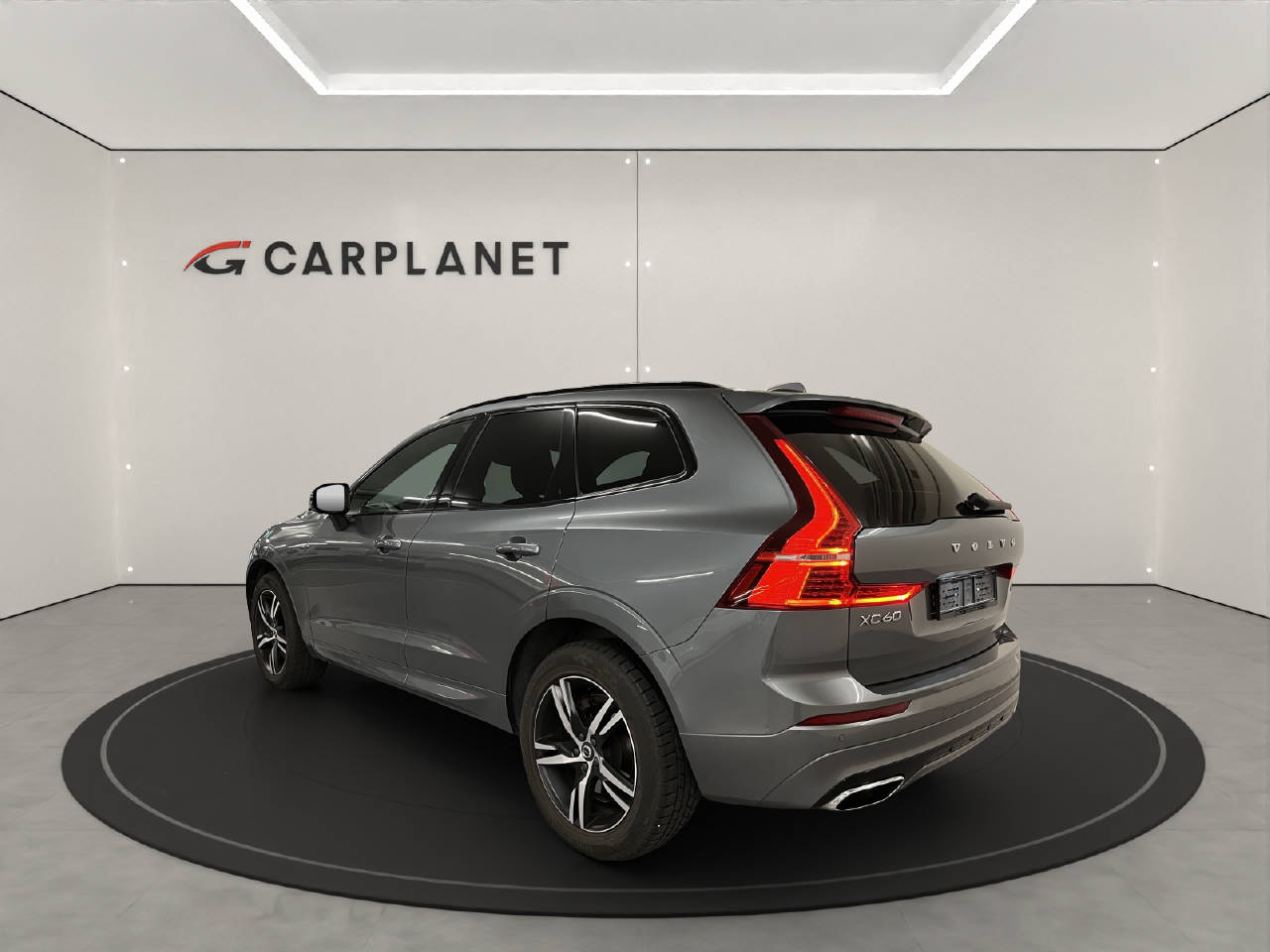 VOLVO XC60 2.0 B5 MH R-Design AWD-image-2