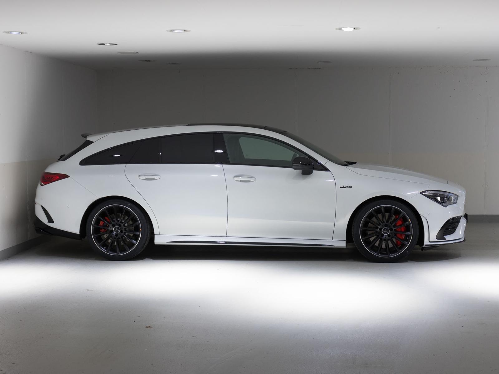 MERCEDES-BENZ CLA 35 AMG 4MATIC Shooting Brake-image-1