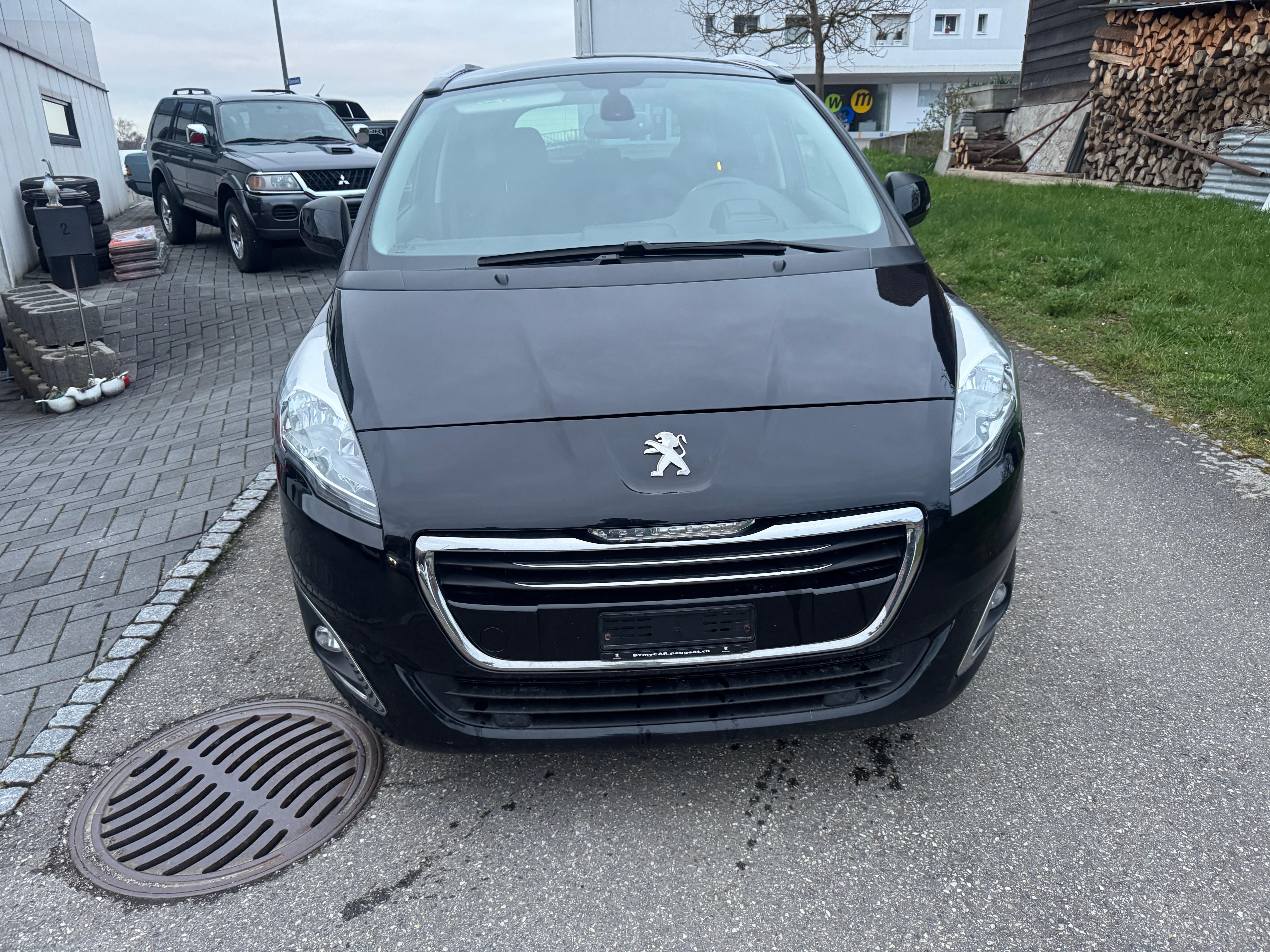 Car photo