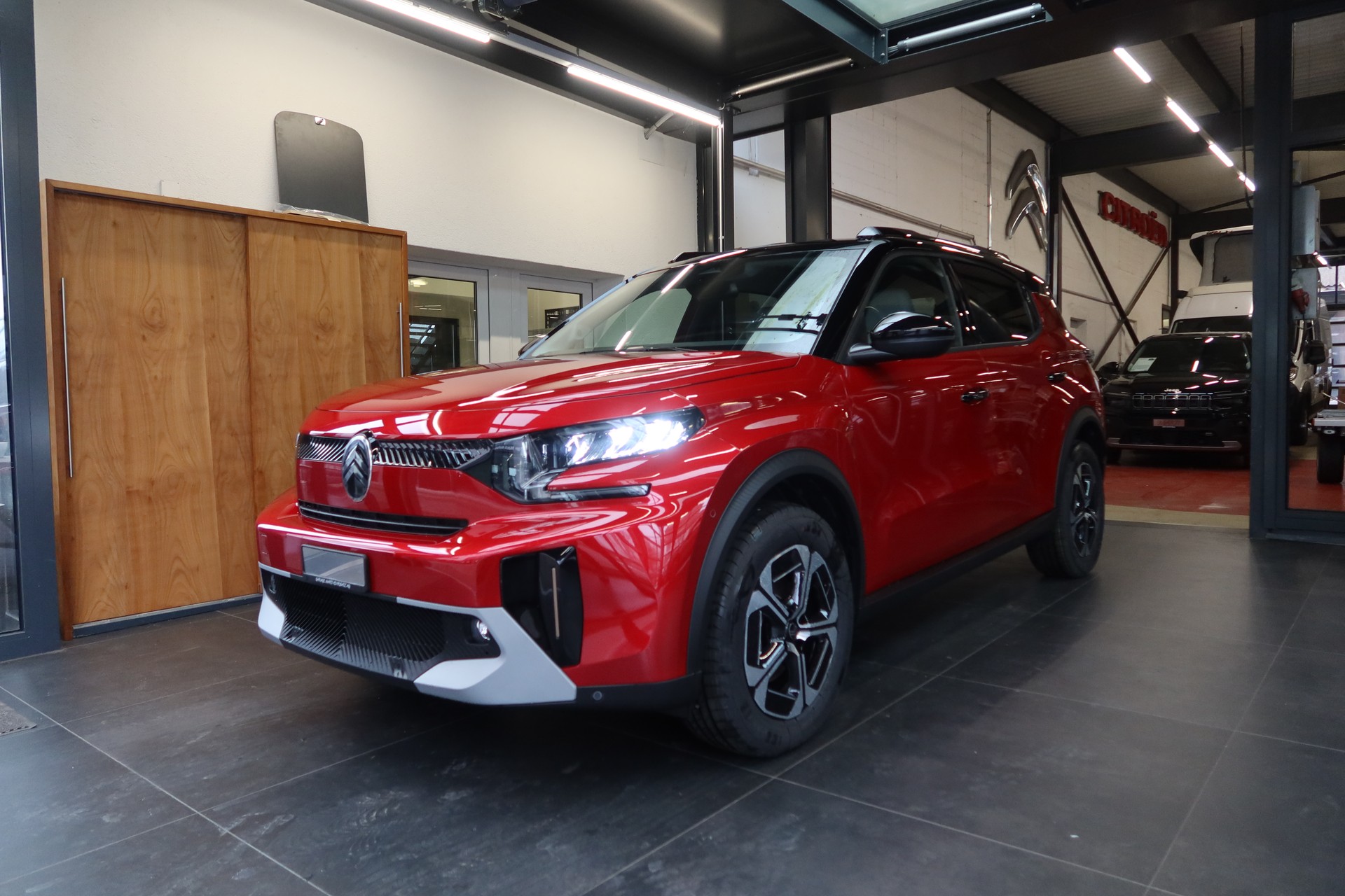 CITROEN e-C3 Aircross 54kWh Max-image-0