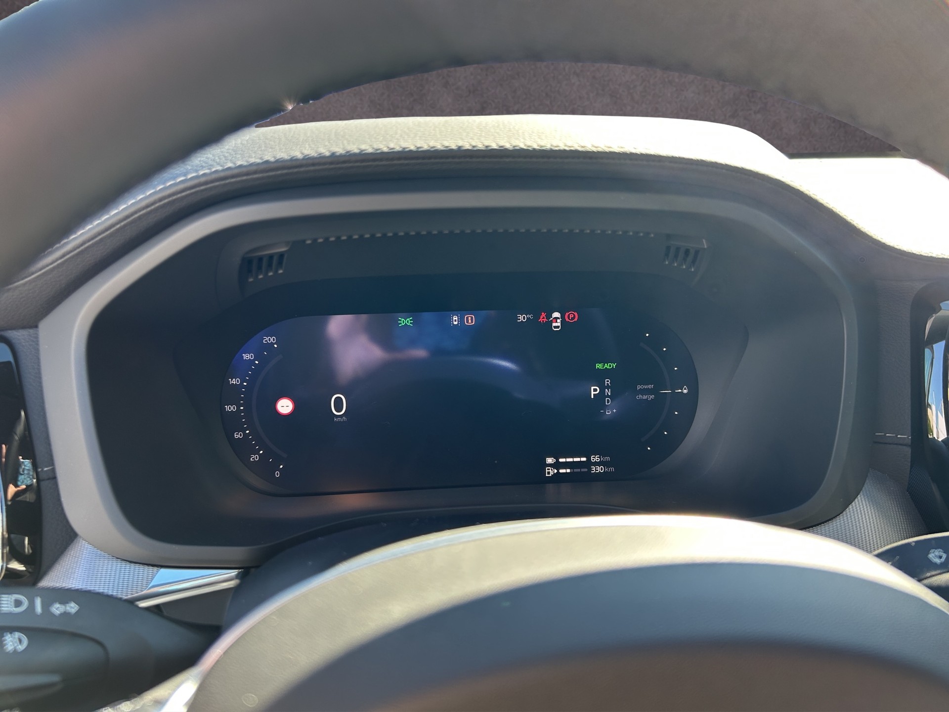 VOLVO XC60 2.0 T8 TE Black Edition eAWD-image-12
