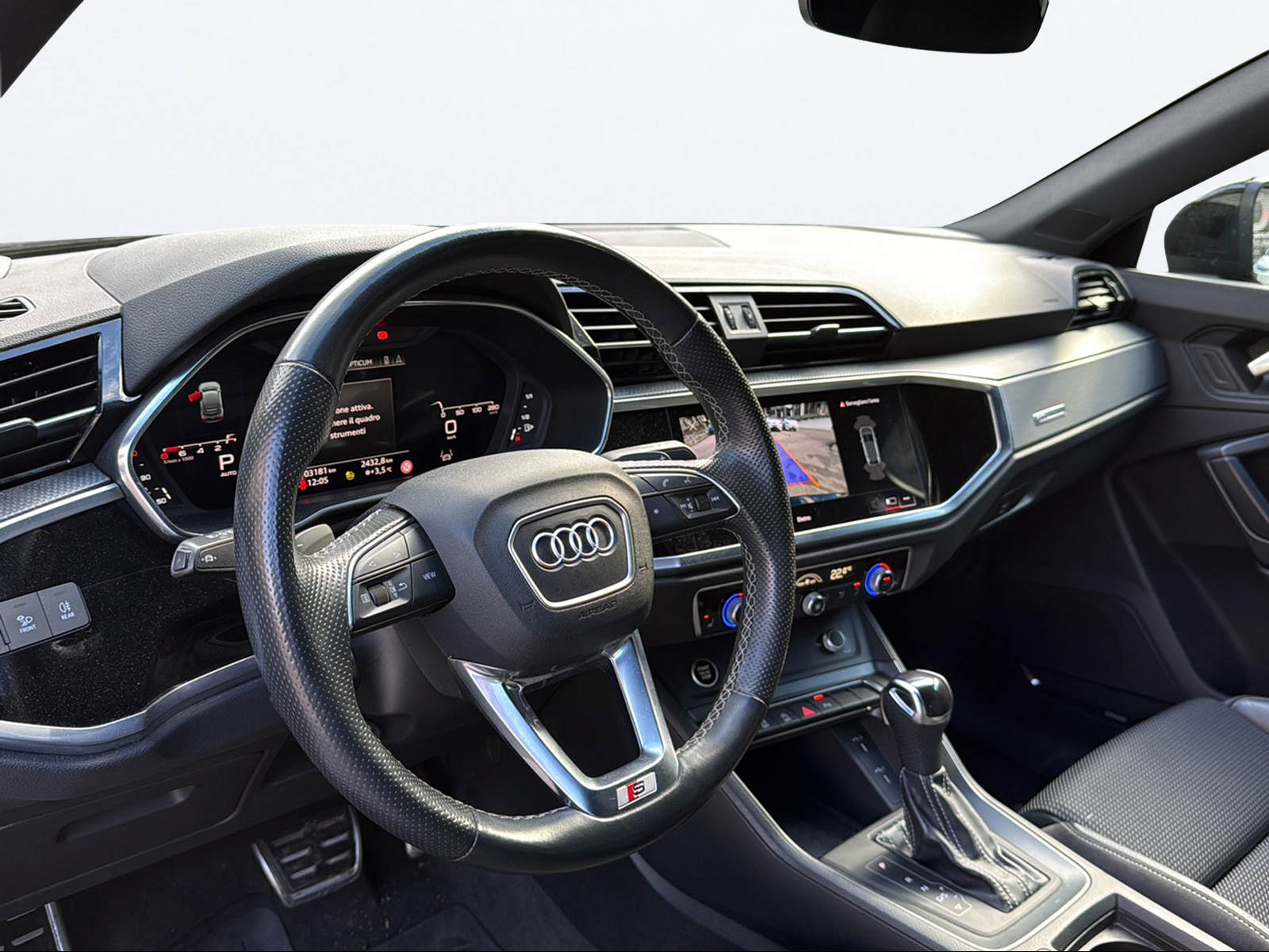 AUDI Q3 Sportback 35 TFSI S line Attraction S-tronic-image-10