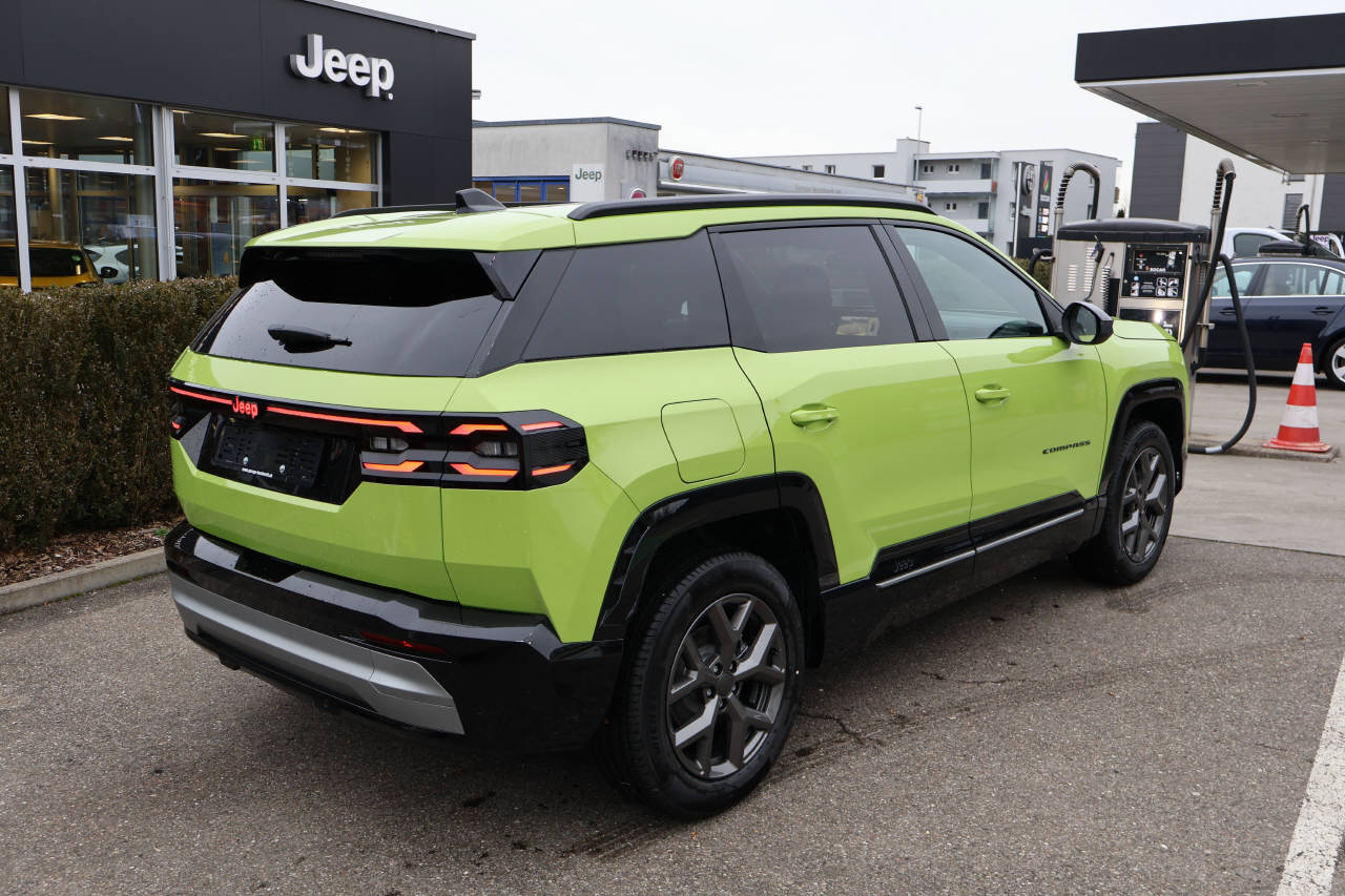 JEEP Compass 1.2 MHEV First Edition-image-2