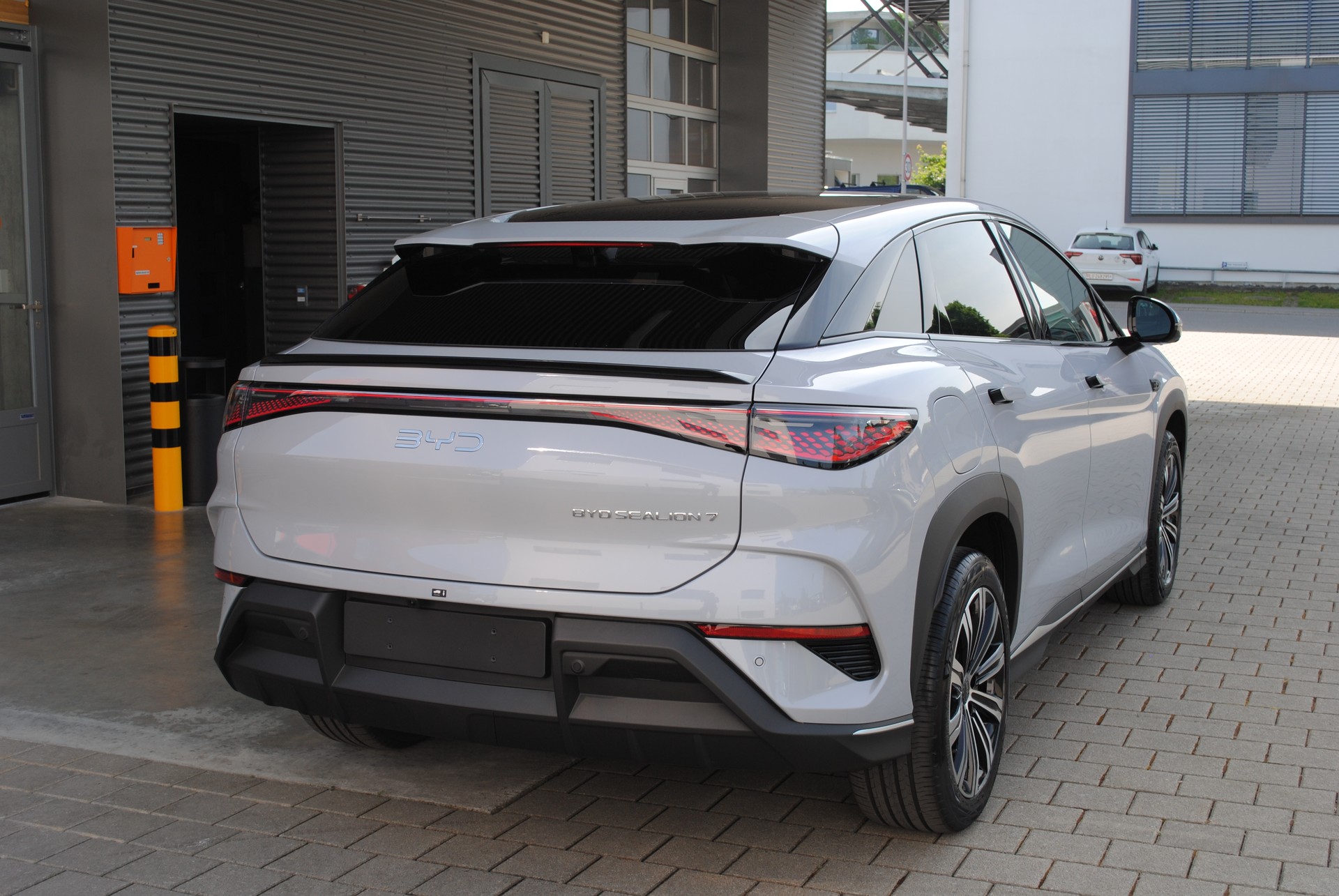 BYD Sealion 7 91,3 kWh Excellence AWD-image-5