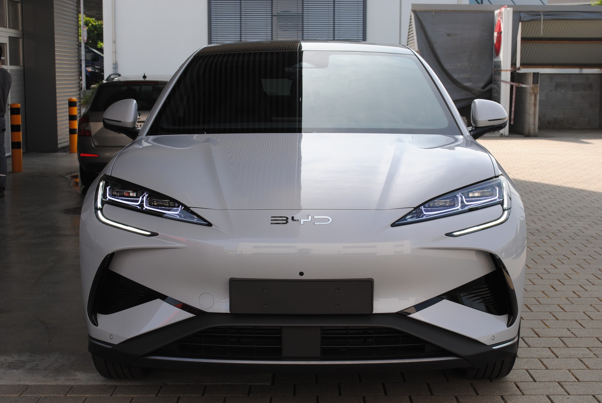 BYD Sealion 7 91,3 kWh Excellence AWD-image-2