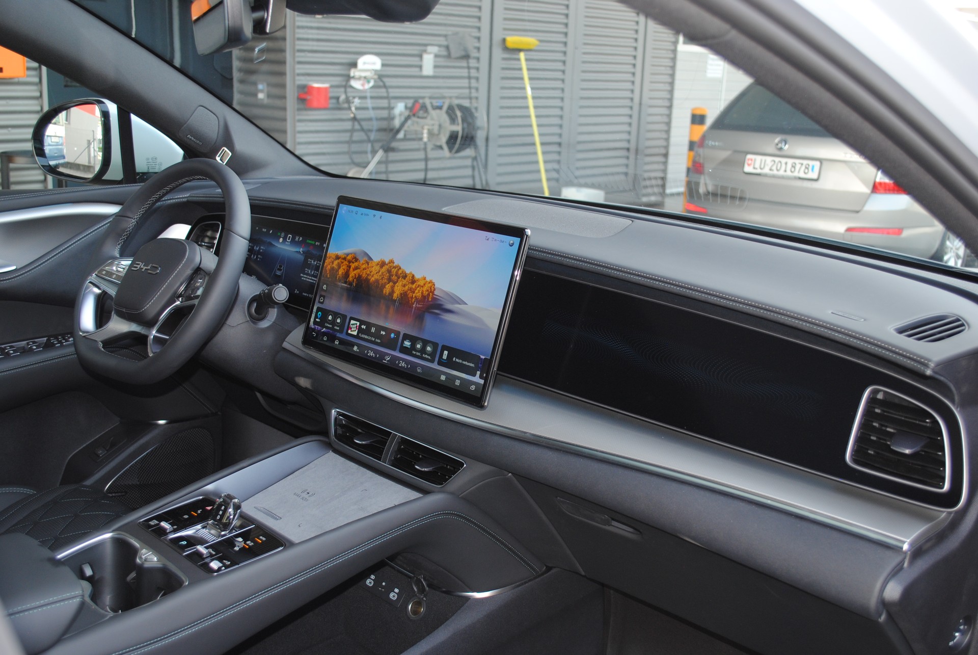 BYD Sealion 7 91,3 kWh Excellence AWD-image-15
