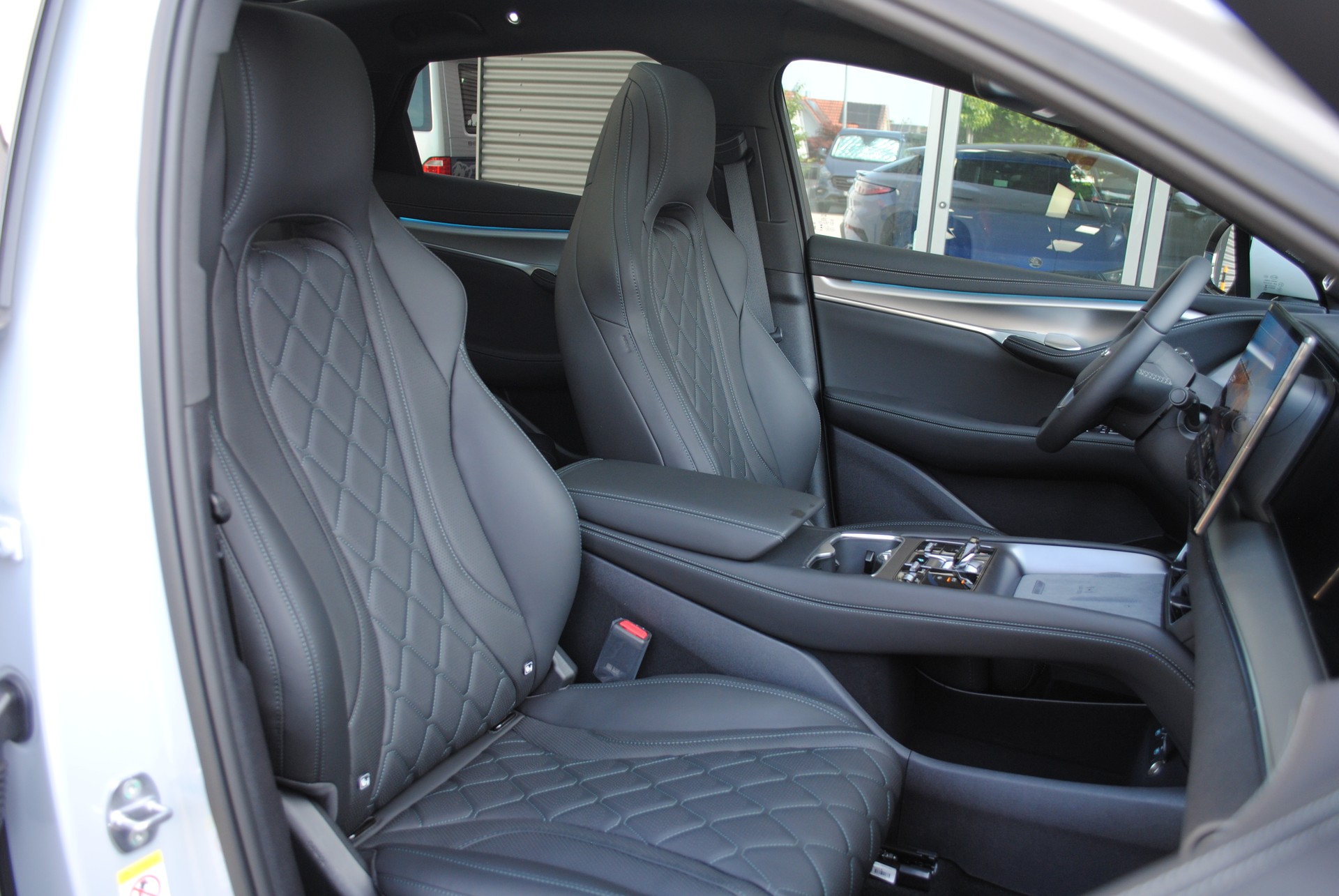 BYD Sealion 7 91,3 kWh Excellence AWD-image-16