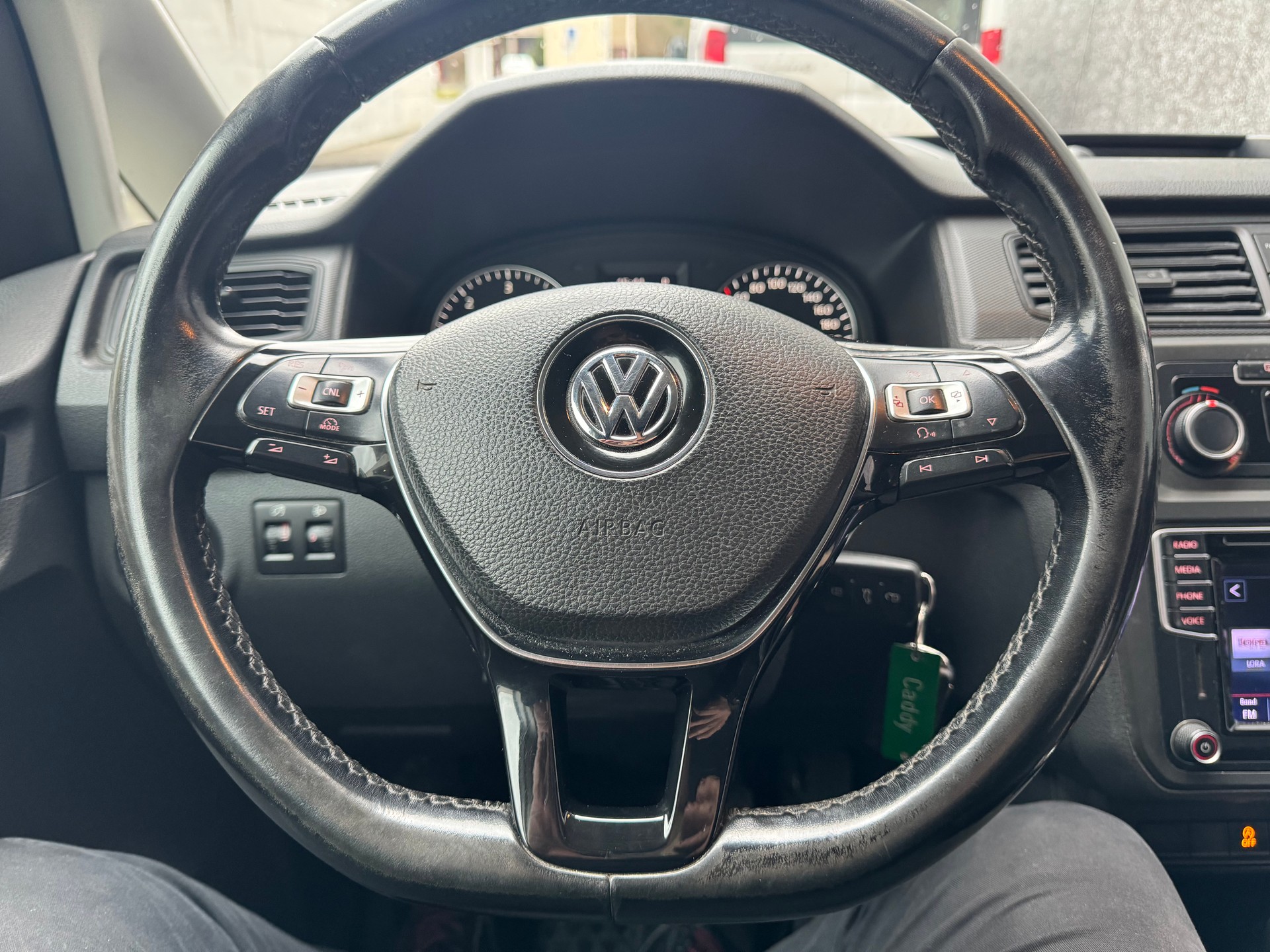 VW Caddy 2.0TDI 4Motion BlueMotion Technology DSG-image-3