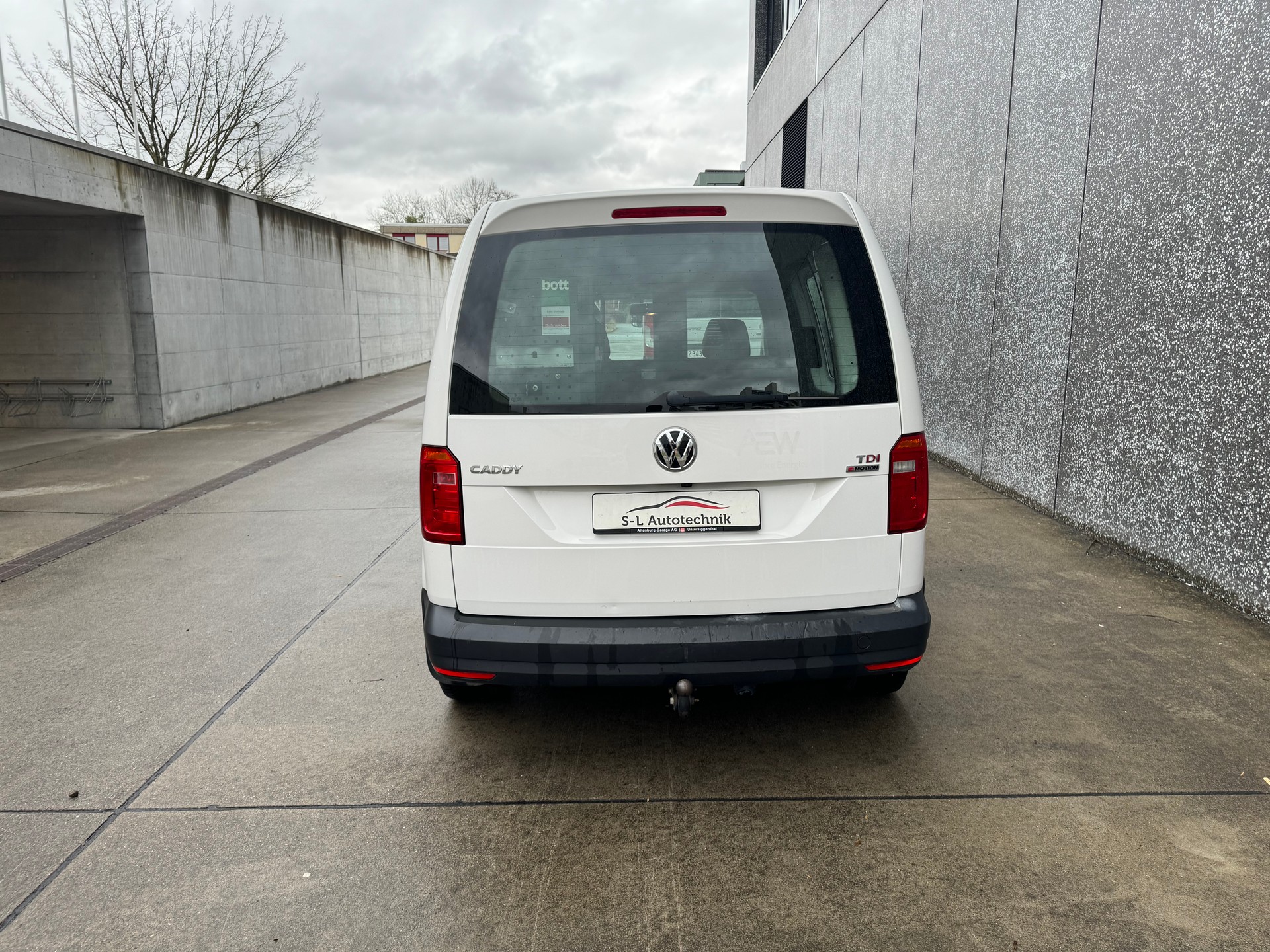 VW Caddy 2.0TDI 4Motion BlueMotion Technology DSG-image-10