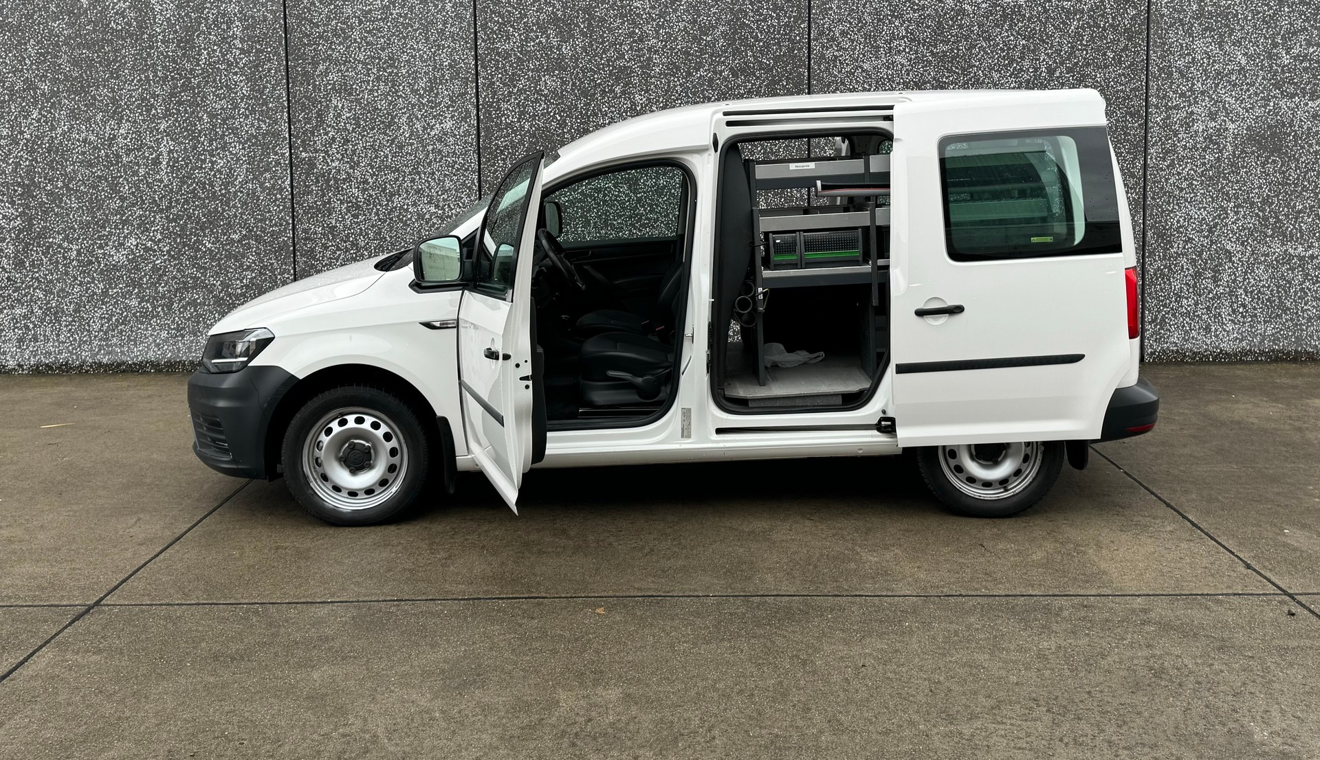 VW Caddy 2.0TDI 4Motion BlueMotion Technology DSG-image-12