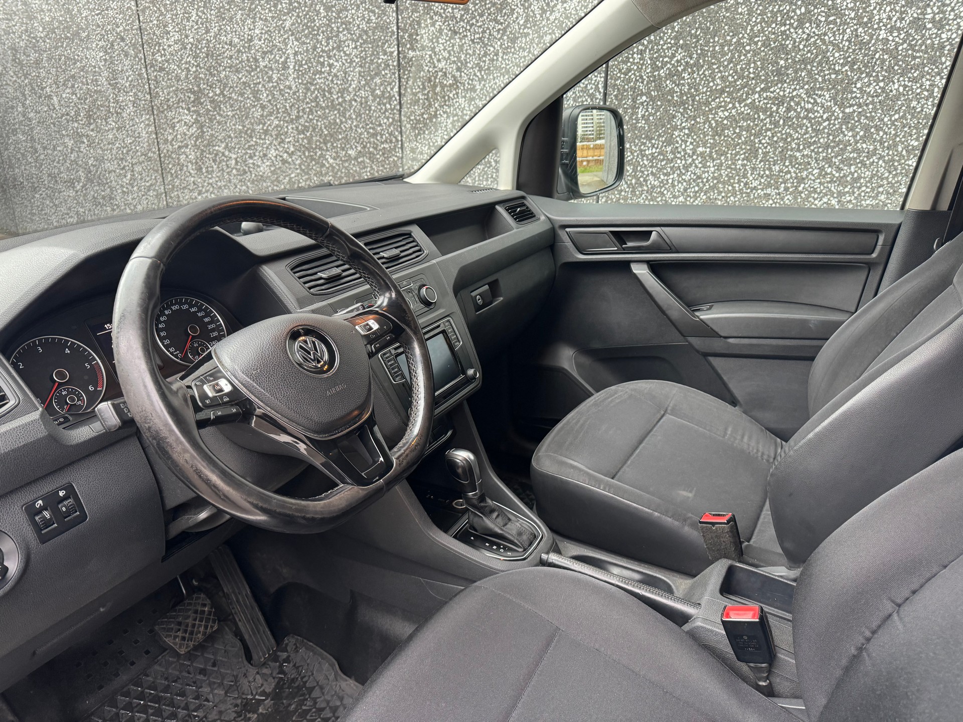 VW Caddy 2.0TDI 4Motion BlueMotion Technology DSG-image-5