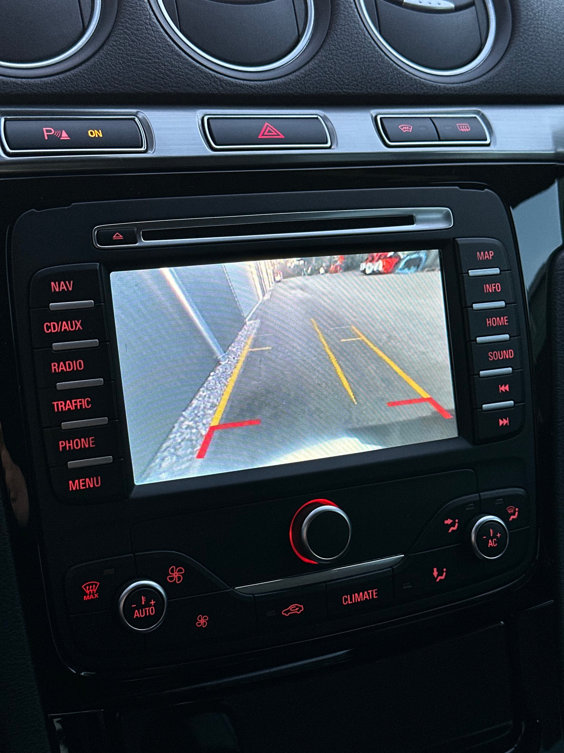 FORD S-Max 2.0 TDCi Titanium PowerShift-image-11