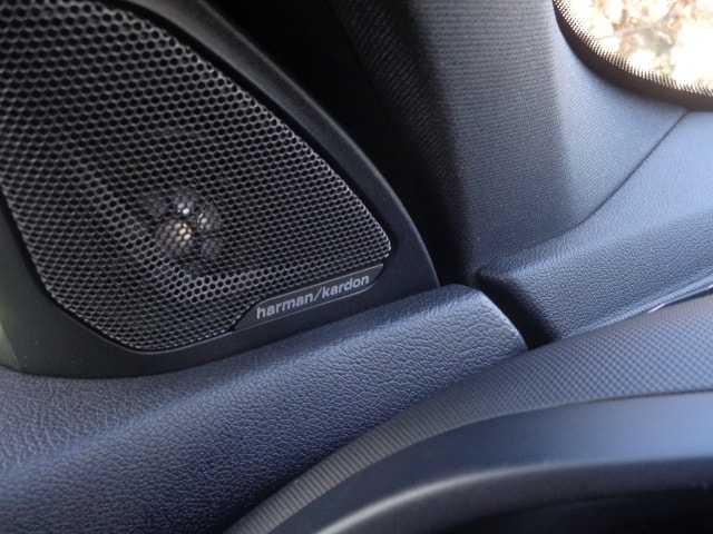 BMW M135i xDrive Steptronic-image-11