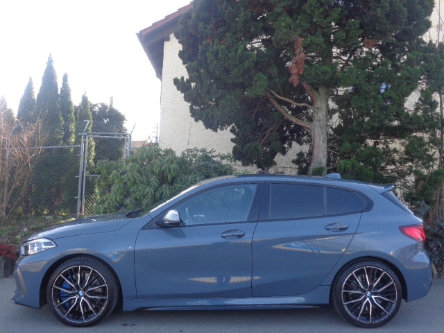 BMW M135i xDrive Steptronic-image-1