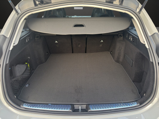 MERCEDES-BENZ C 220 d T 4 M Swiss Star-image-12