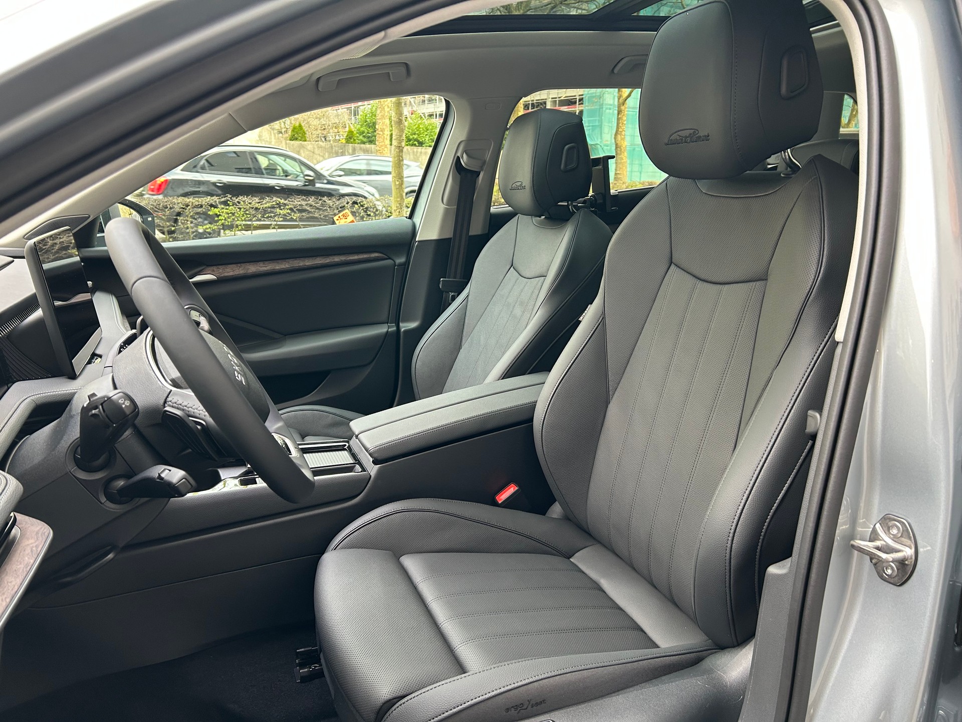 SKODA Superb Combi 2.0 TSI L&K 4x4 DSG-image-9