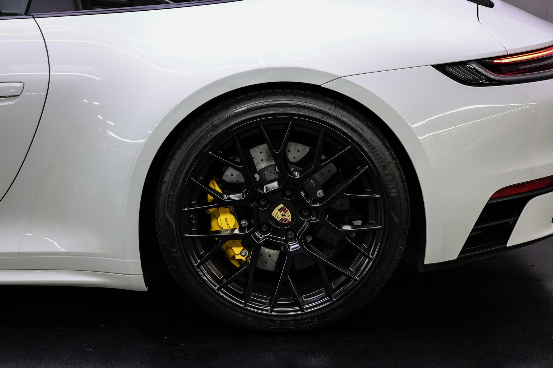 PORSCHE 911 Carrera S PDK-image-17