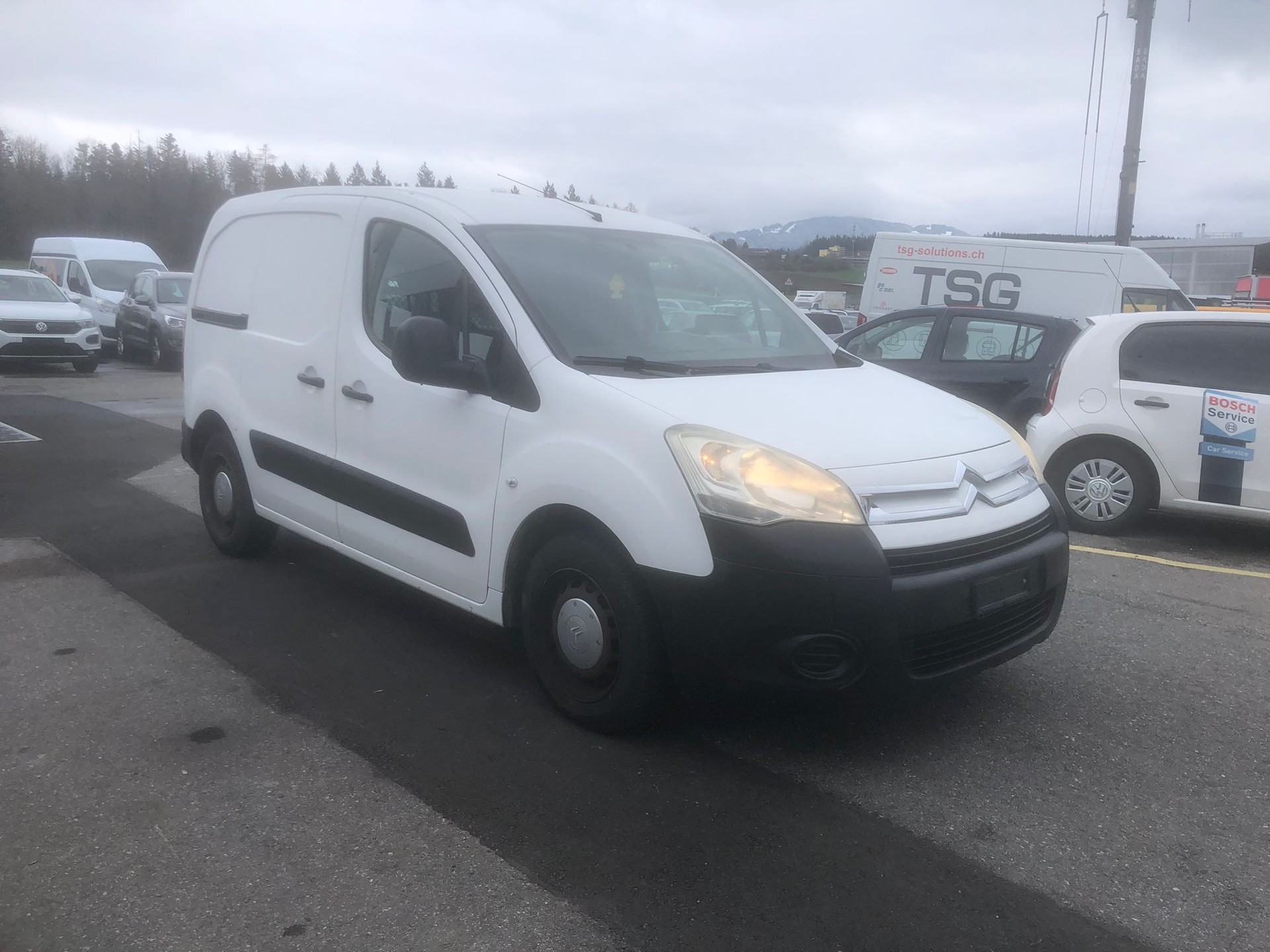 CITROEN Berlingo 1.6 16V Attraction-image-0