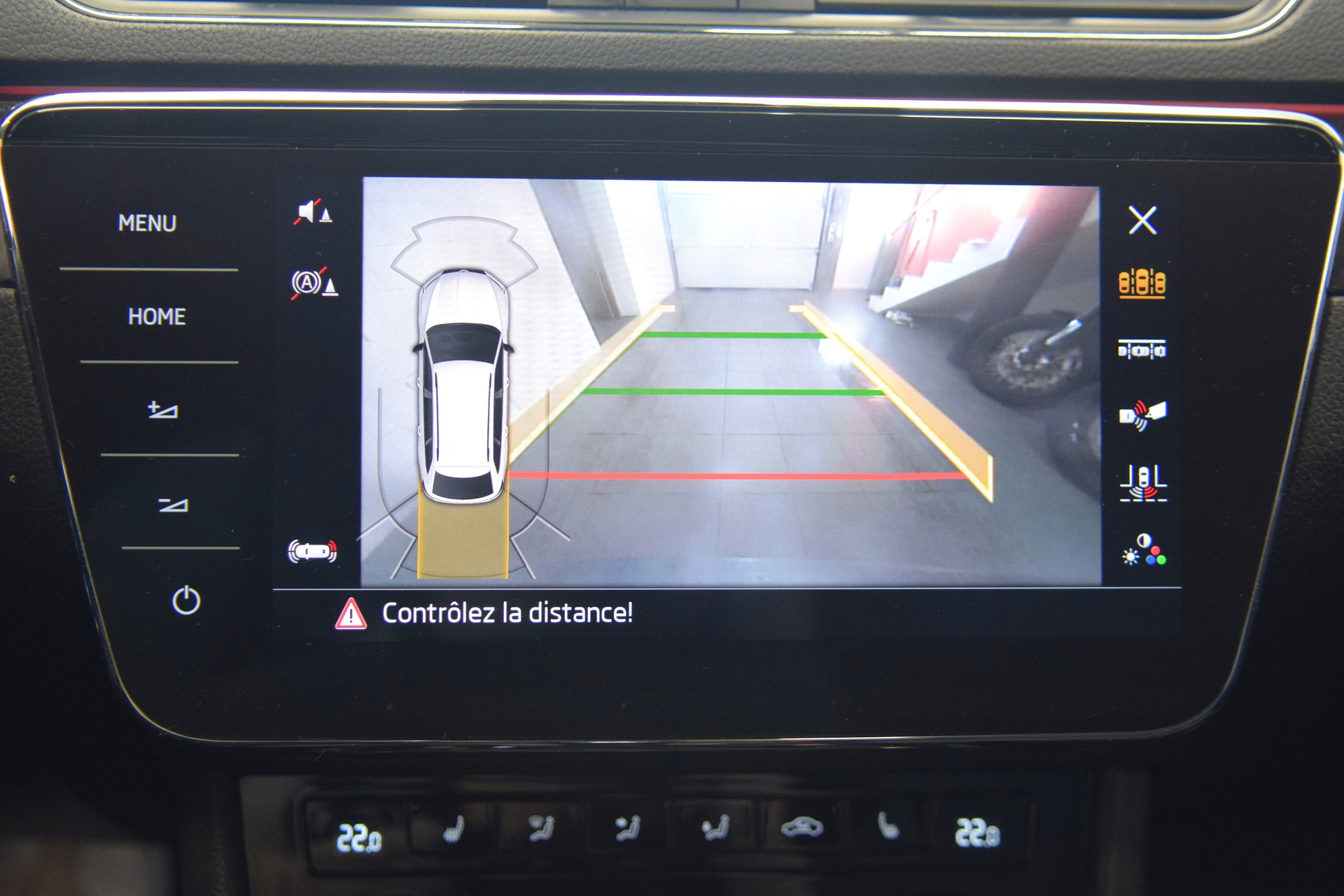 SKODA Superb Combi 2.0 TDi SportLine 4x4 DSG-image-12
