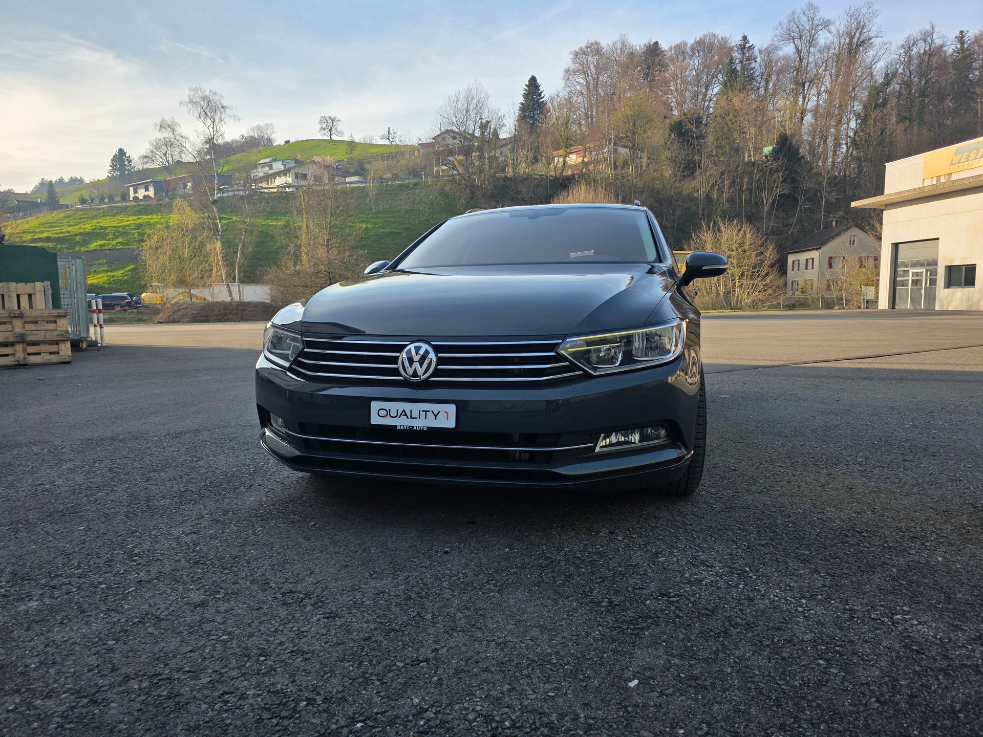 VW Passat Variant 2.0 TDI BMT Highline DSG-image-2
