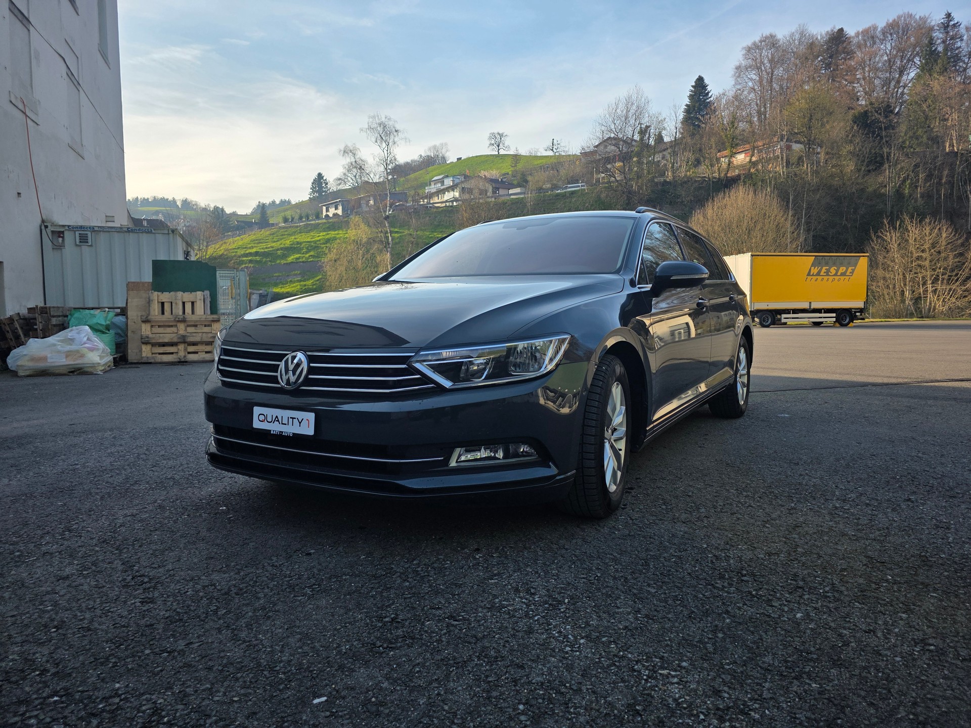 VW Passat Variant 2.0 TDI BMT Highline DSG-image-3